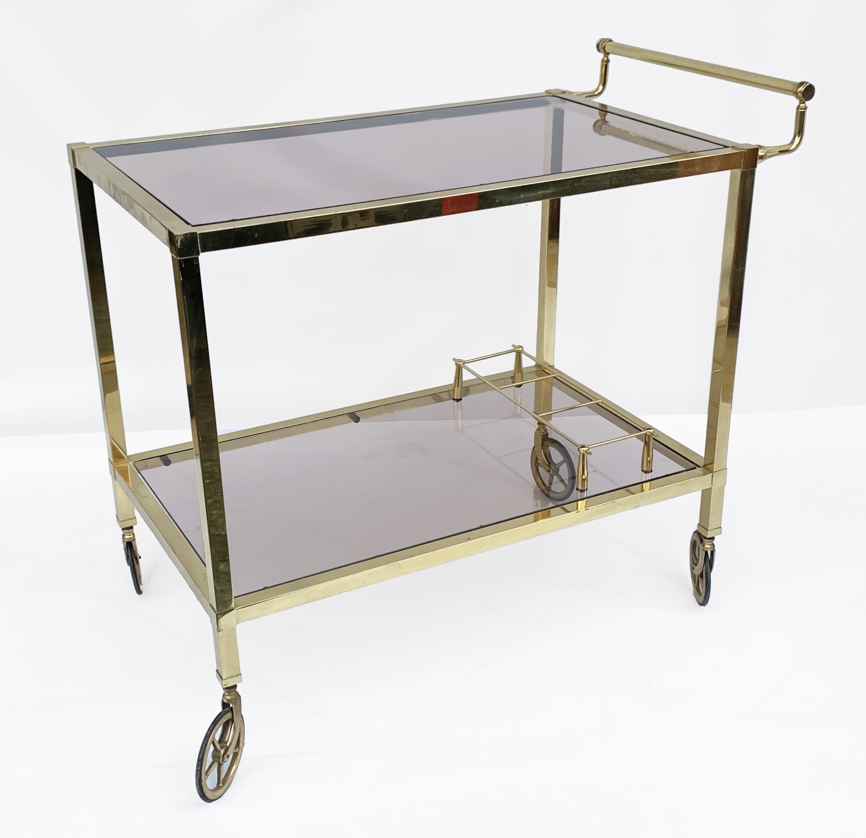 Italian Bar Cart on Two Levels and Smoked Glass, Italy 1970s, Gold-Plated Brass For Sale 2