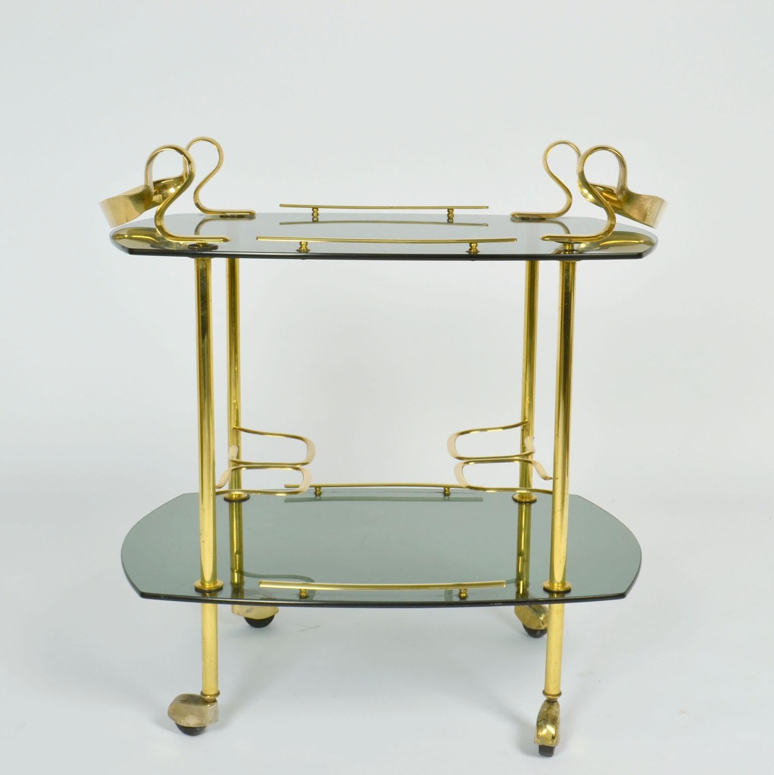 Italian Bar Cart or Cocktail Trolley in Brass and Smoked Glass For Sale 2