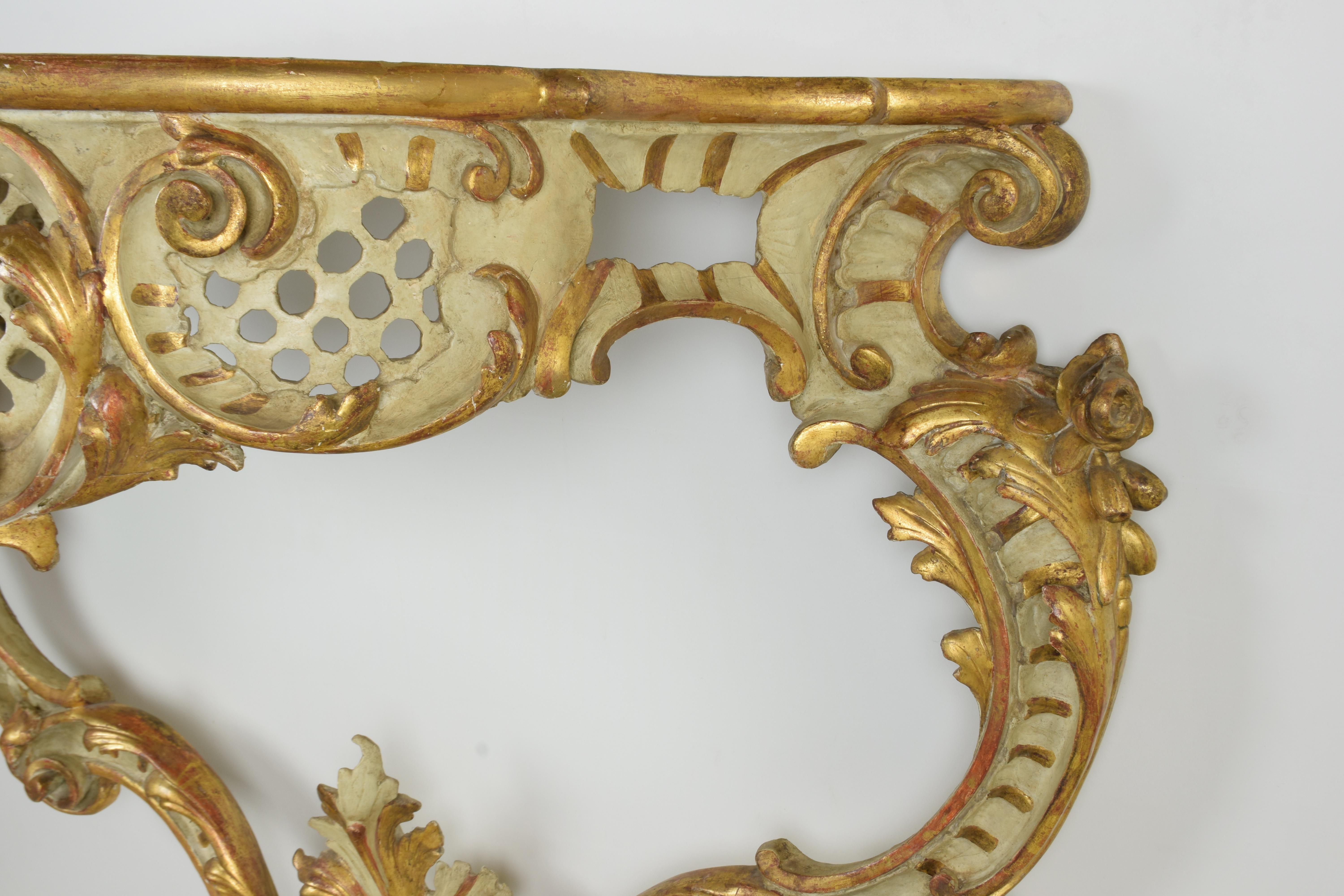 Italian Barocchetto Console, Genova, circa 1760 In Good Condition For Sale In Prato, IT