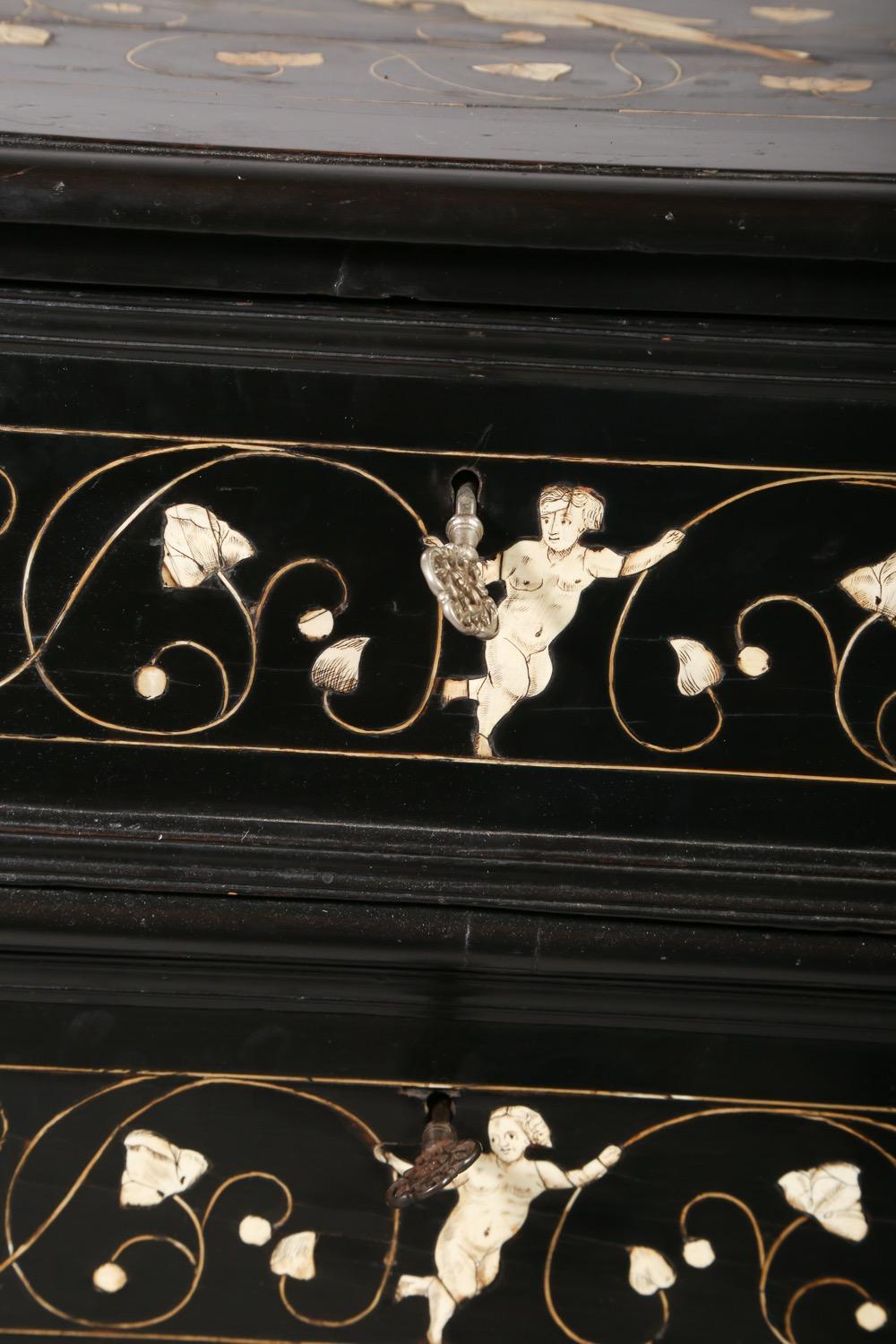 Italian Baroque Bone Inlaid Ebony Commode 1