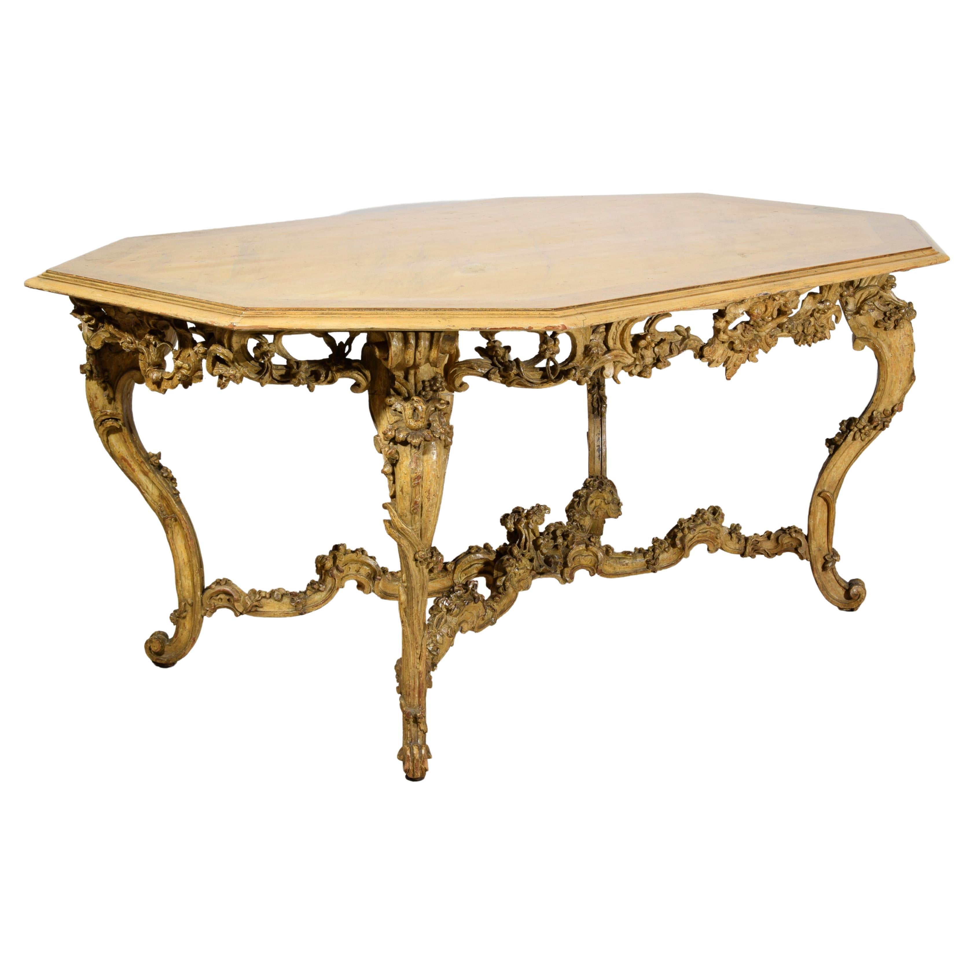 Italian Baroque Carved Gilt and Lacquered Wood Center Table, 18th Century For Sale