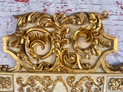 Italienisch Barock geschnitzt Giltwood Overdoor Crest - 18. Jahrhundert