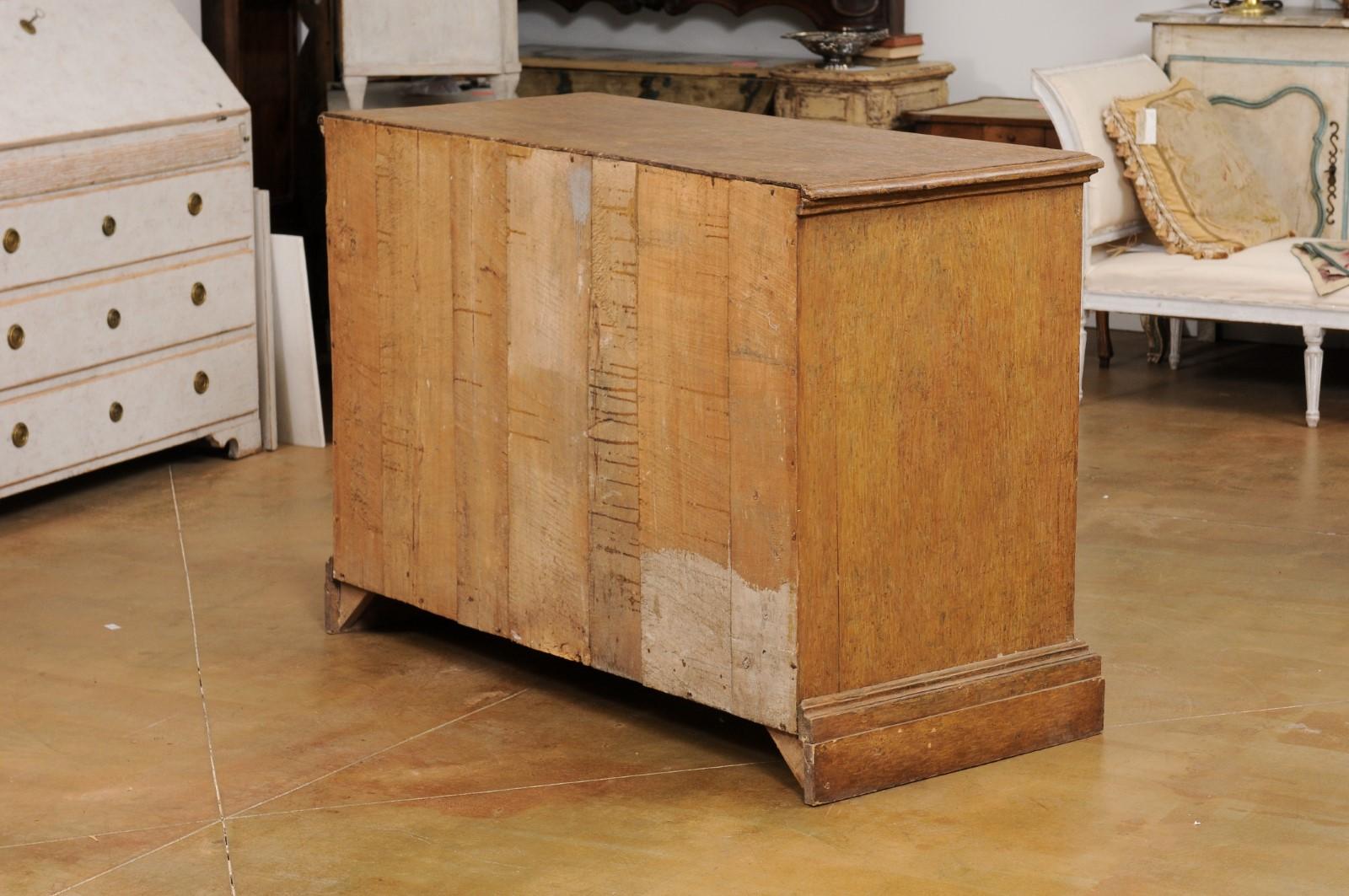 Buffet dipinto in stile barocco italiano dell'inizio del XVII secolo con motivi a diamante intagliati In condizioni buone in vendita a Atlanta, GA