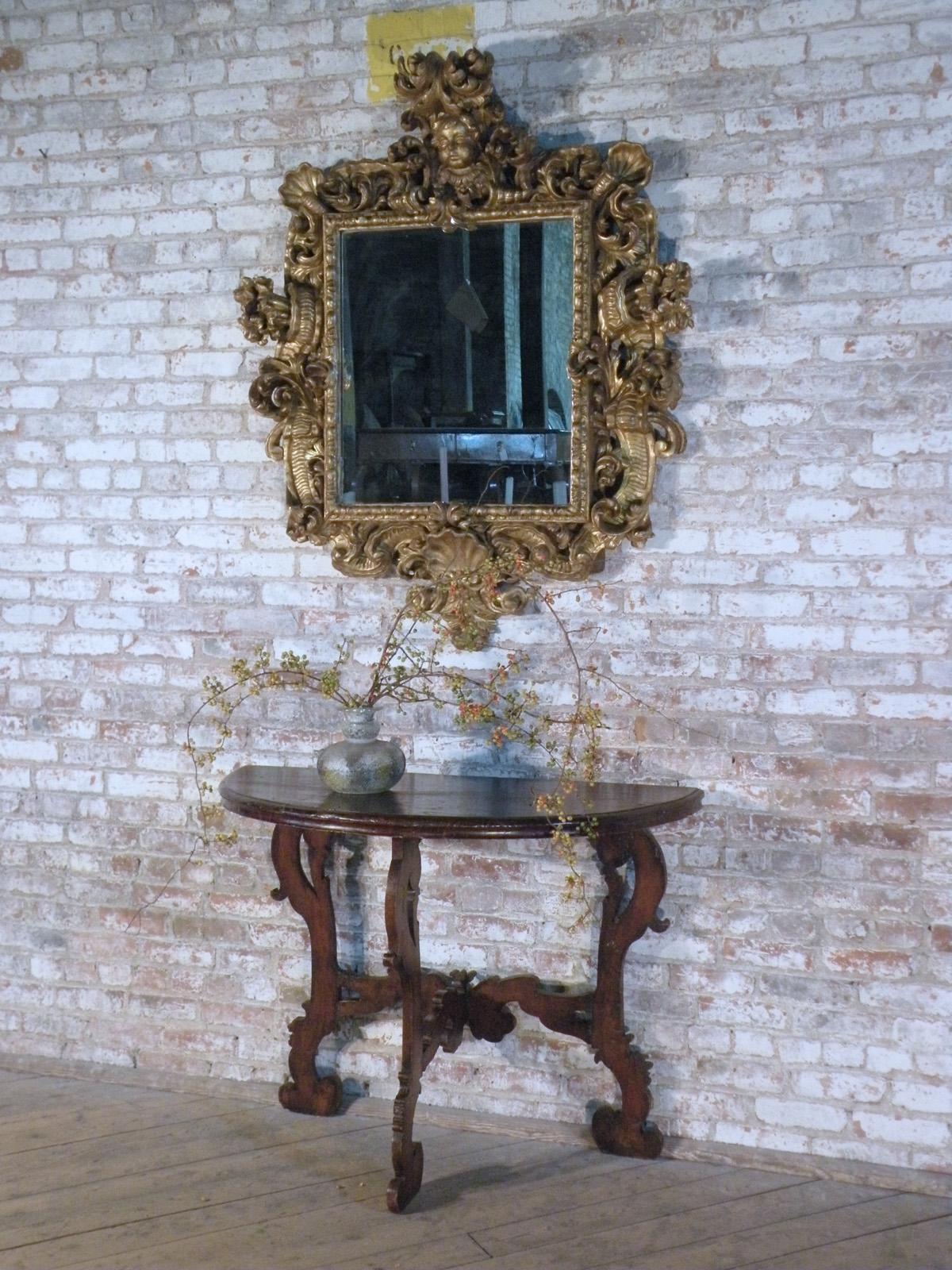 Italian Baroque Early 18th Century Demilune Walnut Console Table 4
