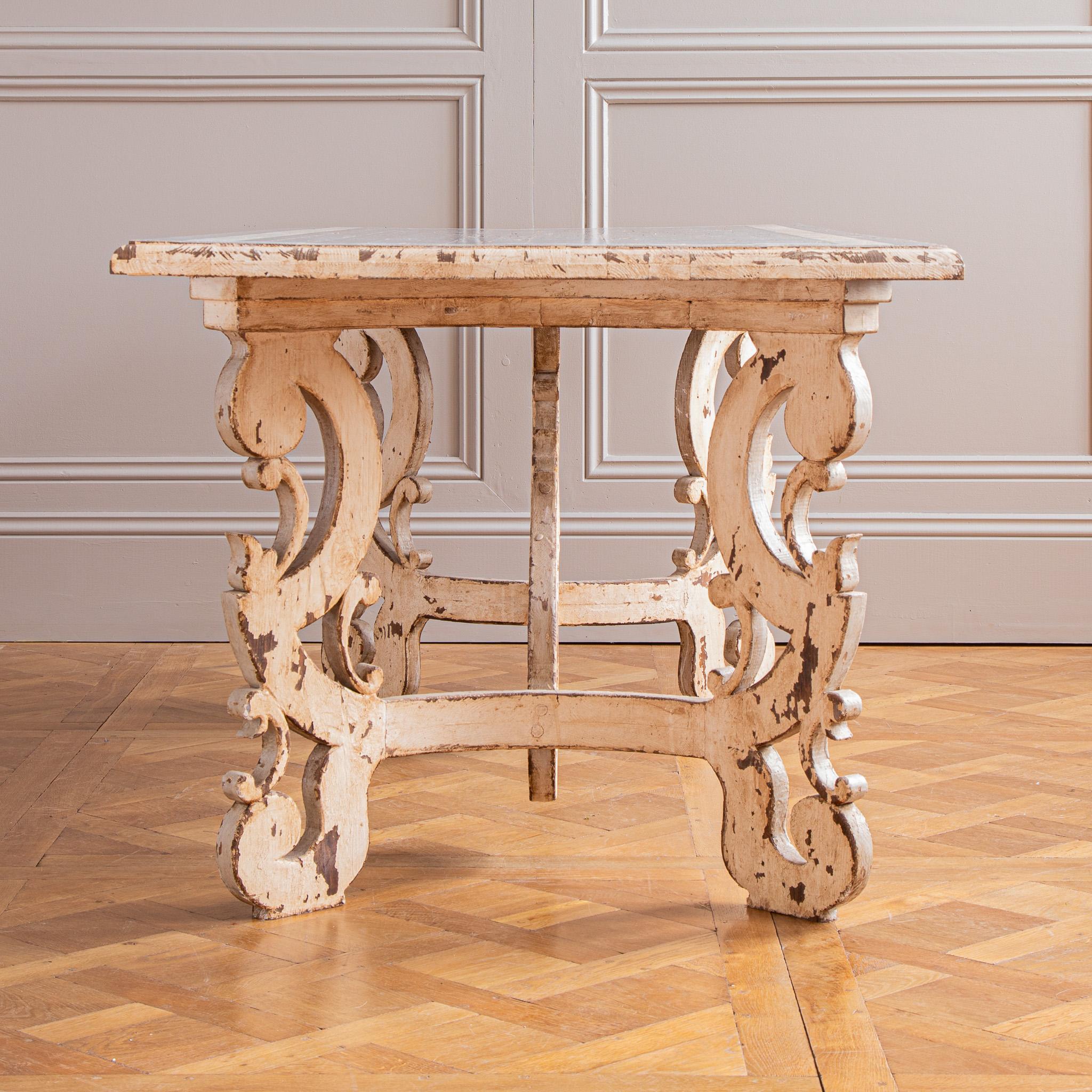 Italian Baroque Farmhouse Dining Table For Sale 1