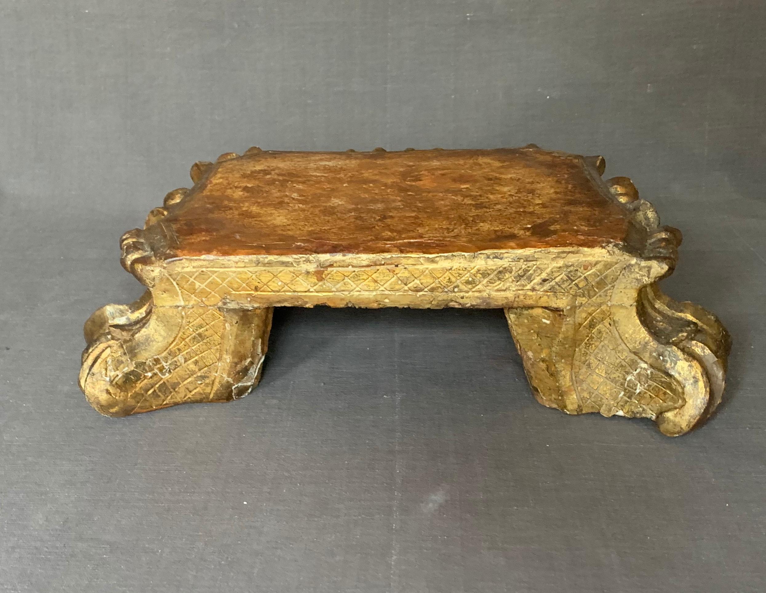 Giltwood Italian Baroque Gilt Carved Stand