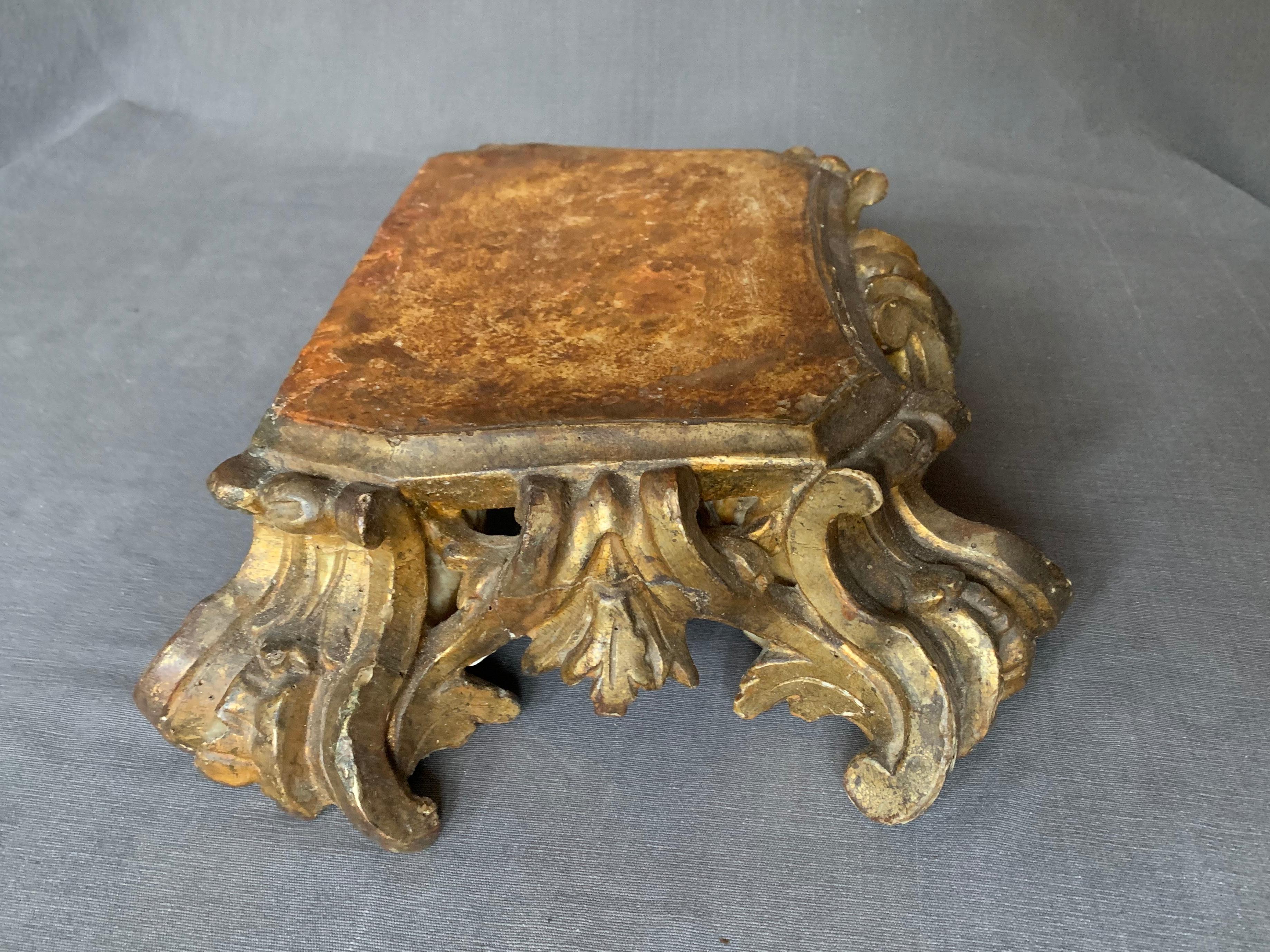 18th Century Italian Baroque Gilt Carved Stand
