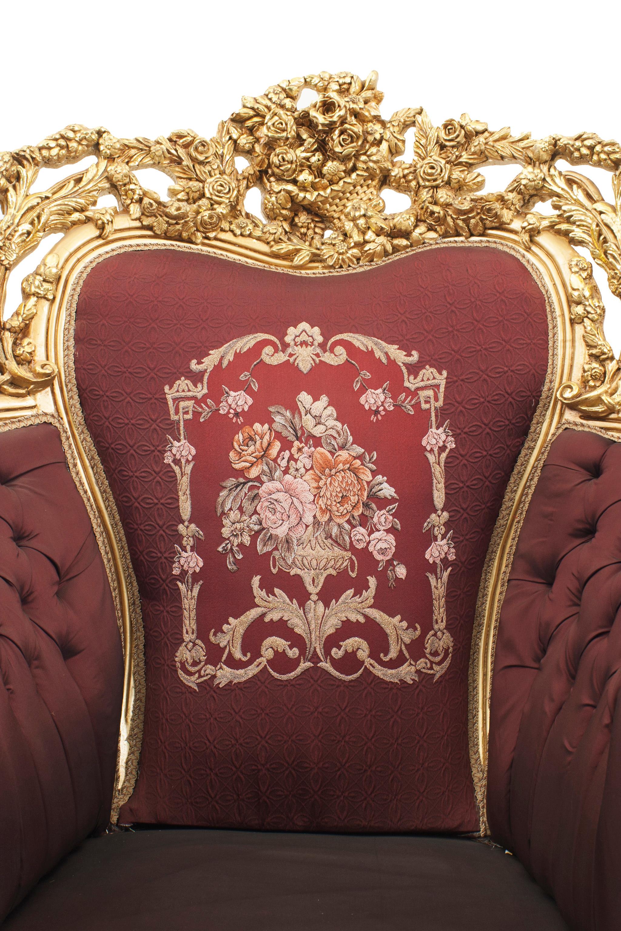 Italian Baroque Giltwood Armchairs For Sale 5