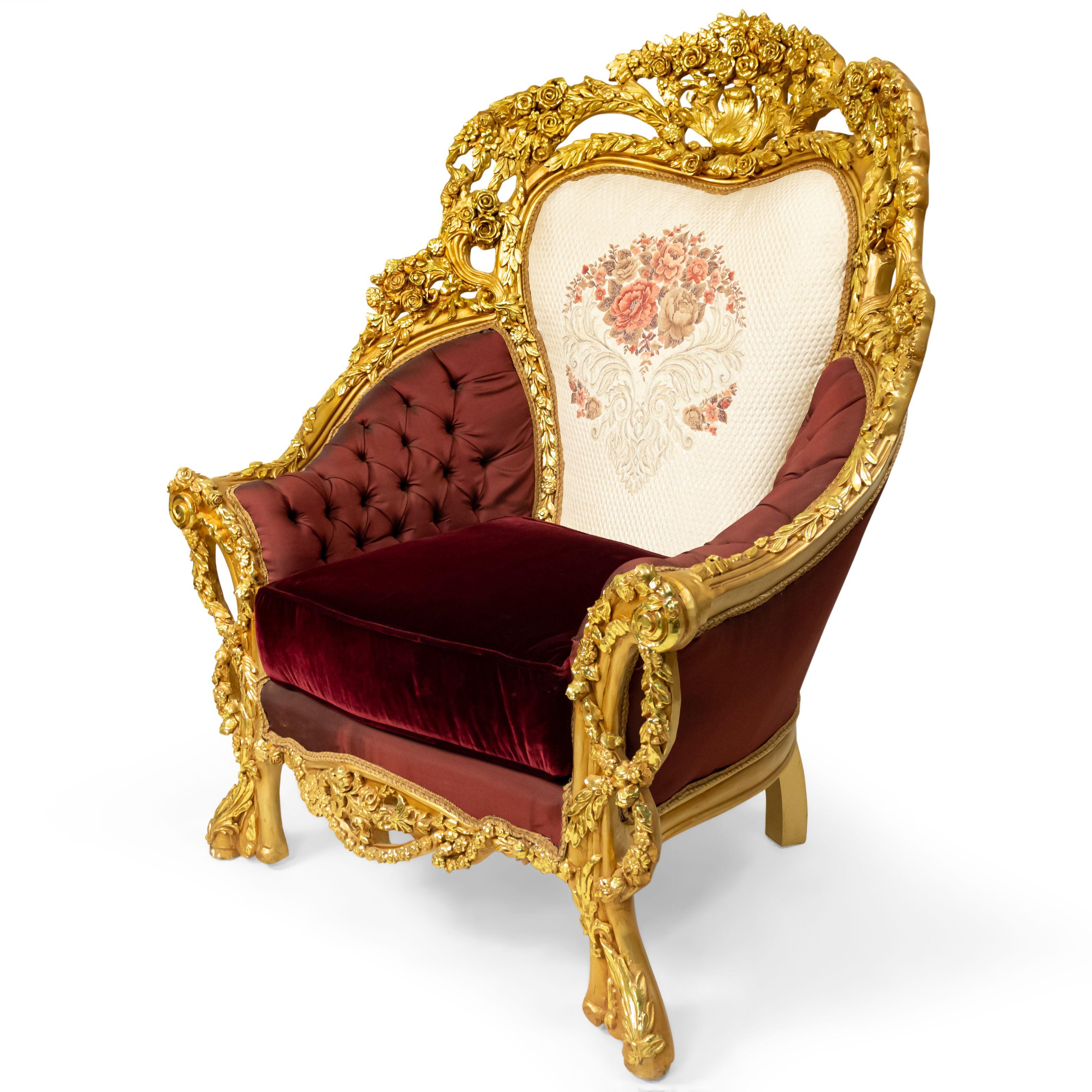Italian Baroque Giltwood Armchairs In Good Condition For Sale In New York, NY