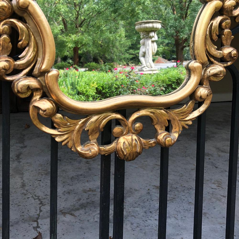 Miroir baroque italien en bois doré en vente 4