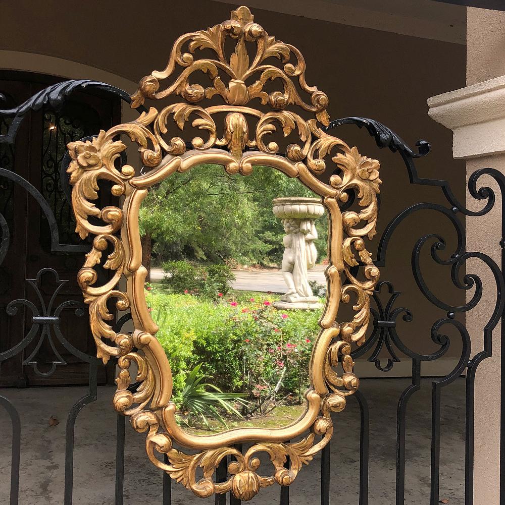 Miroir baroque italien en bois doré Bon état - En vente à Dallas, TX