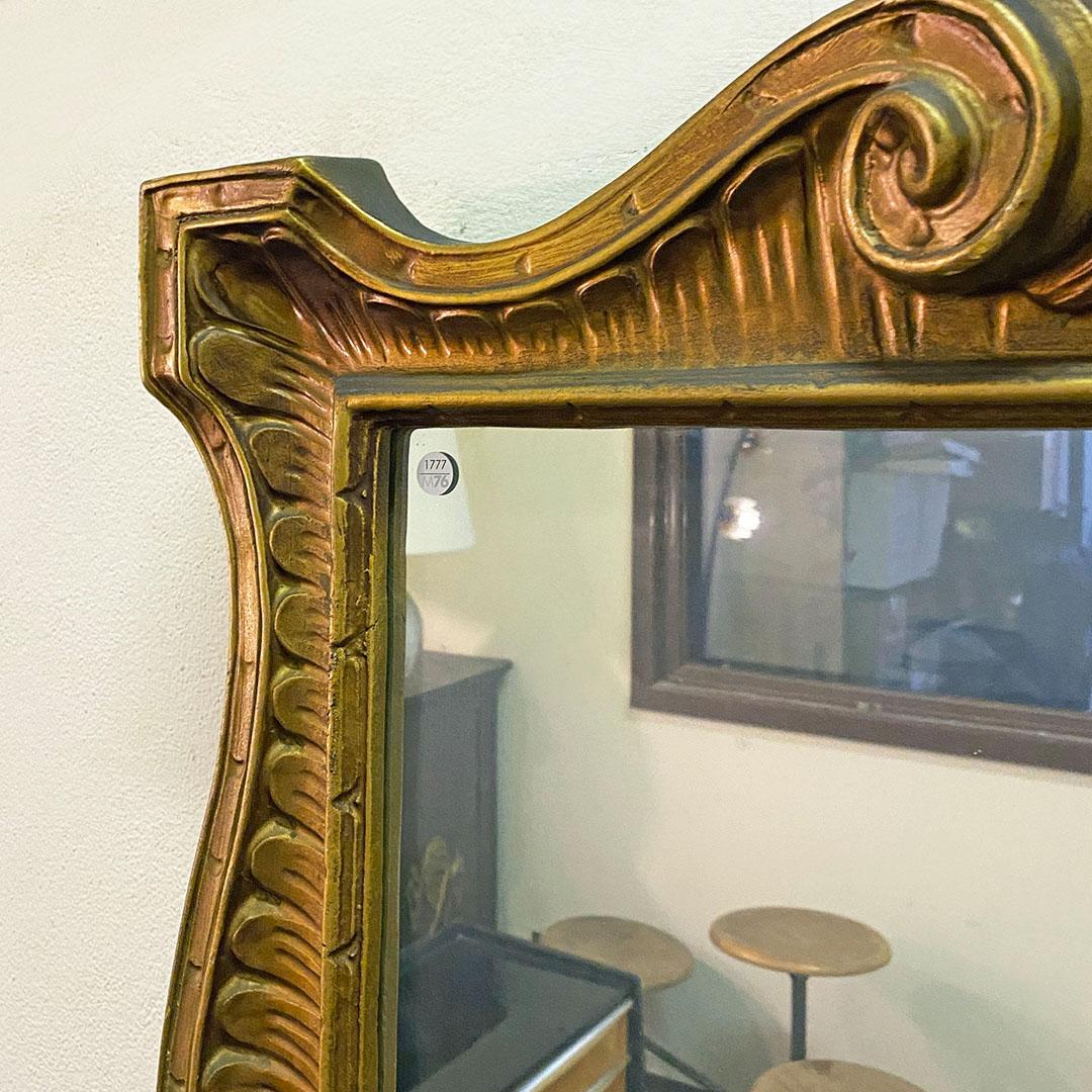 Italian Baroque Golden Frame Mirror, 1950s For Sale 3