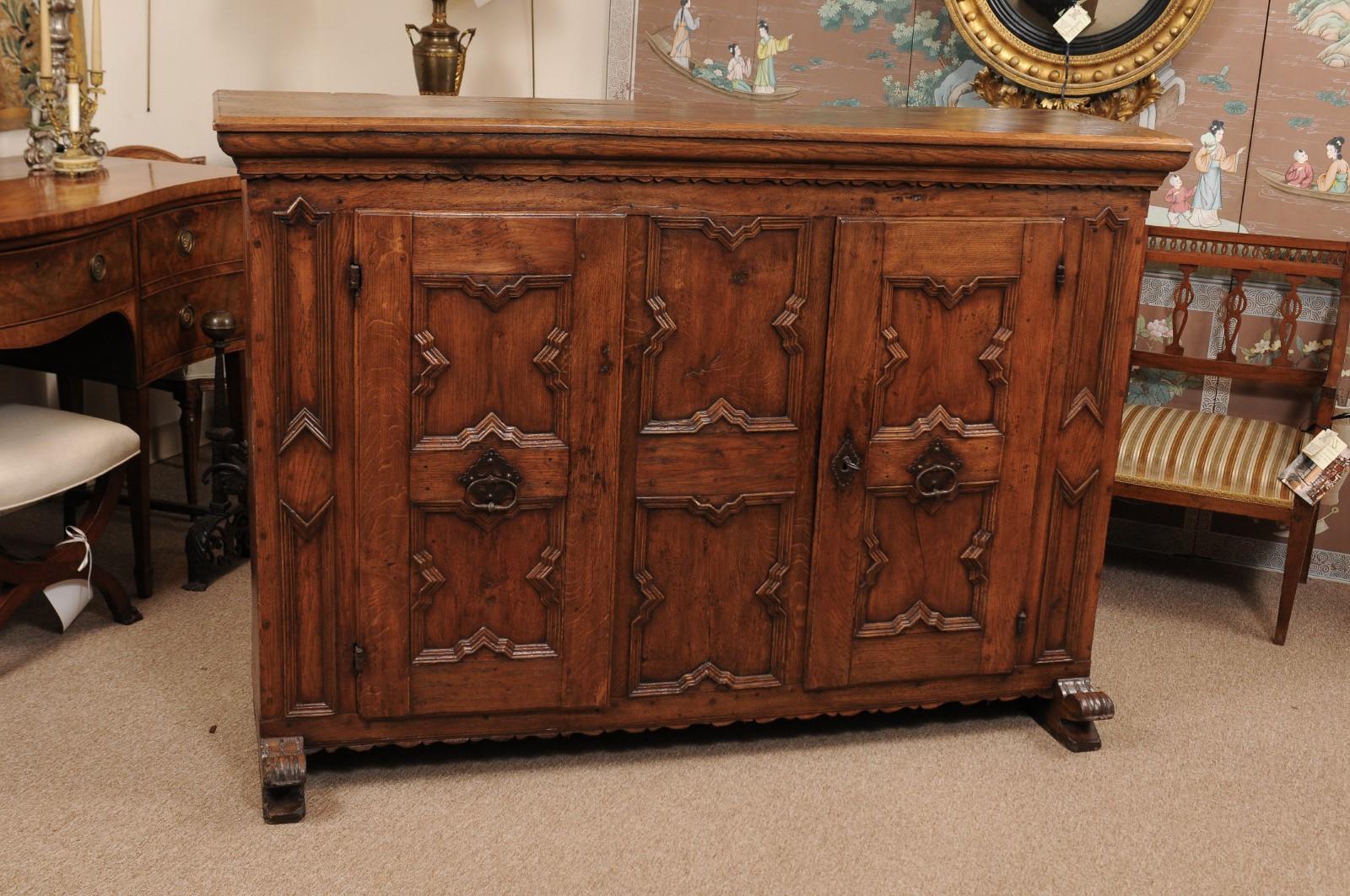 Italian Baroque Oak Credenza, Early 18th Century 1