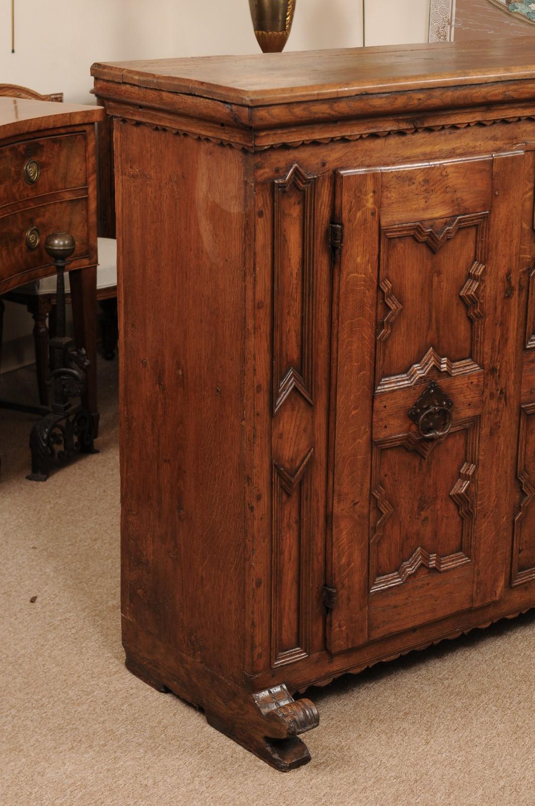 Italian Baroque Oak Credenza, Early 18th Century 4