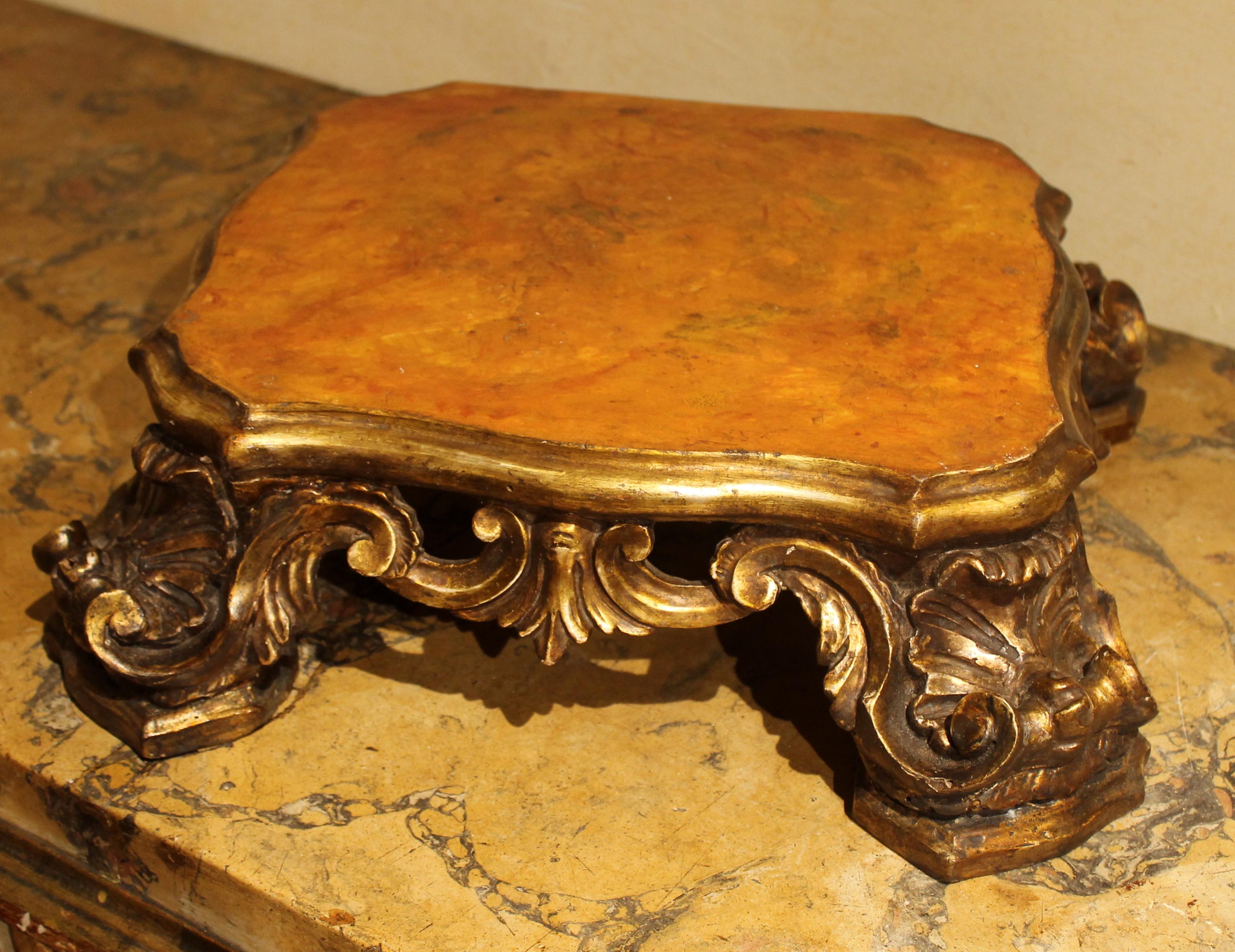 Italian Baroque Period Hand Carved, Gilded and Lacquered Wooden Base or Stand 2
