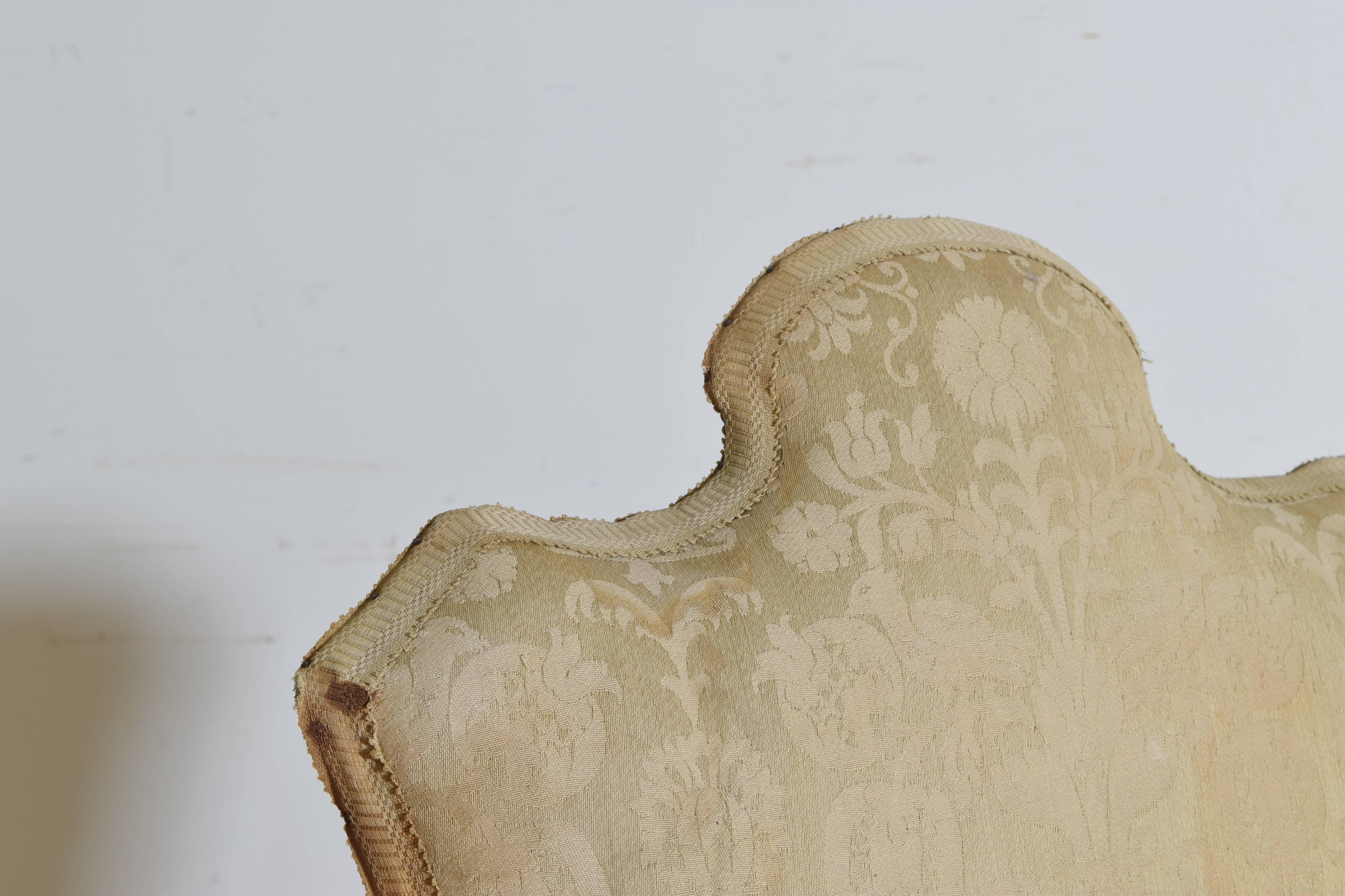 Italian Baroque Period Set of Six Turned Walnut Dining Chairs, 18th Century 6