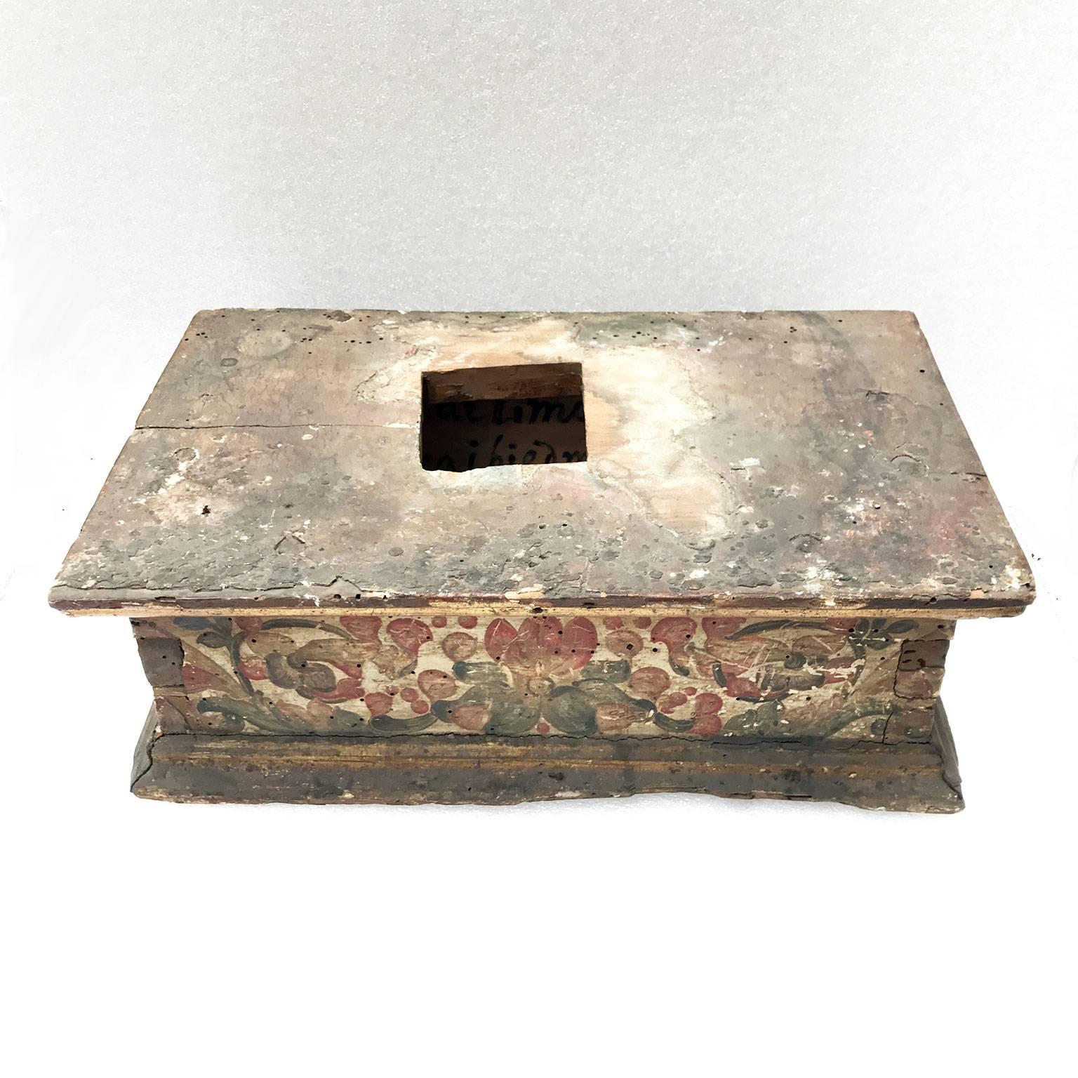Hand-Carved 17th Century Italian Baroque Basement Painted and Gilt Wood Sculpture Stand 1661
