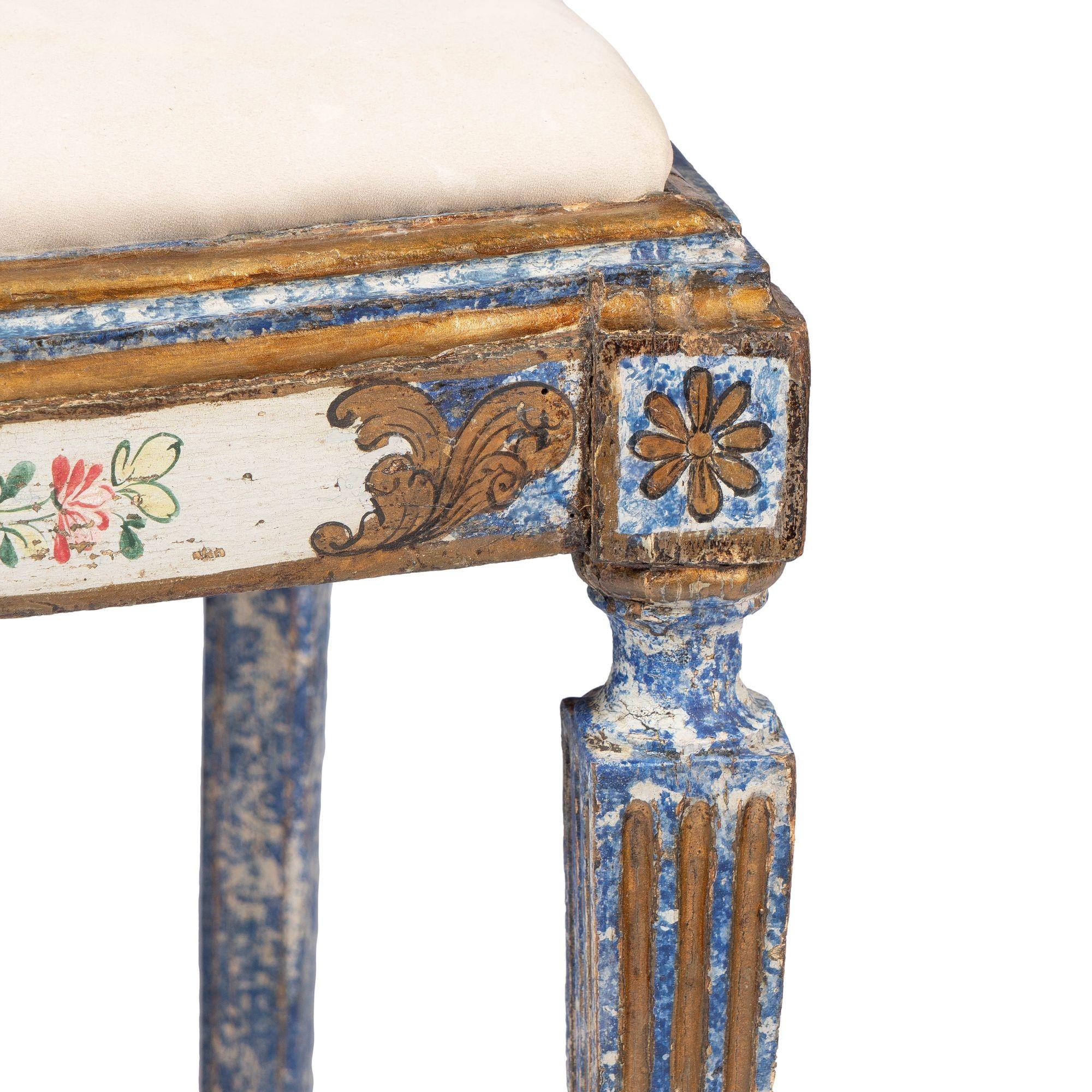 Italienischer Barock-Beistellstuhl „Queen Anne“ mit original lackierter Dekoration (1700er Jahre) im Angebot 9