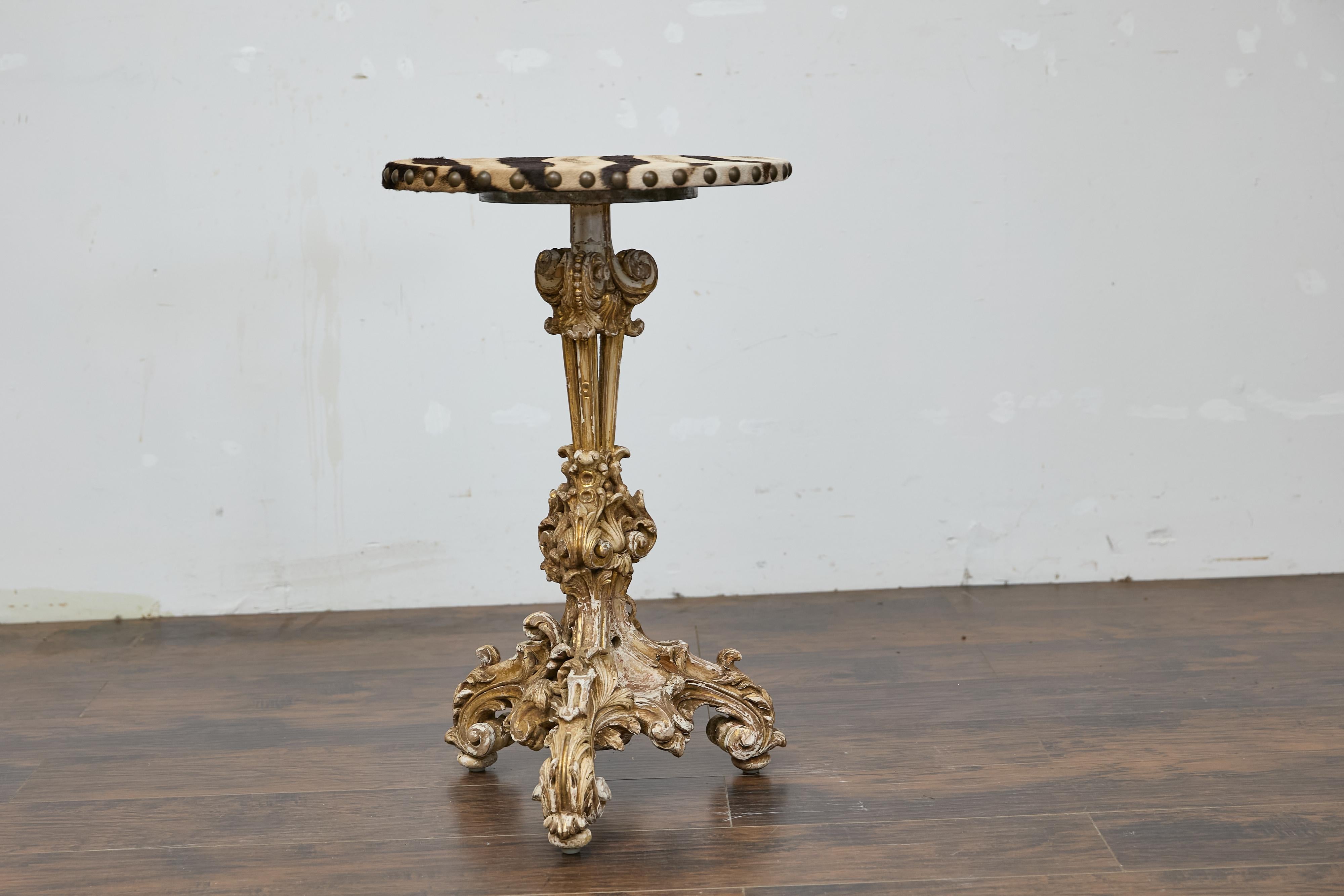 Italian Baroque Revival 19th-Century Carved Gilt Table with Zebra Hide Top For Sale 1
