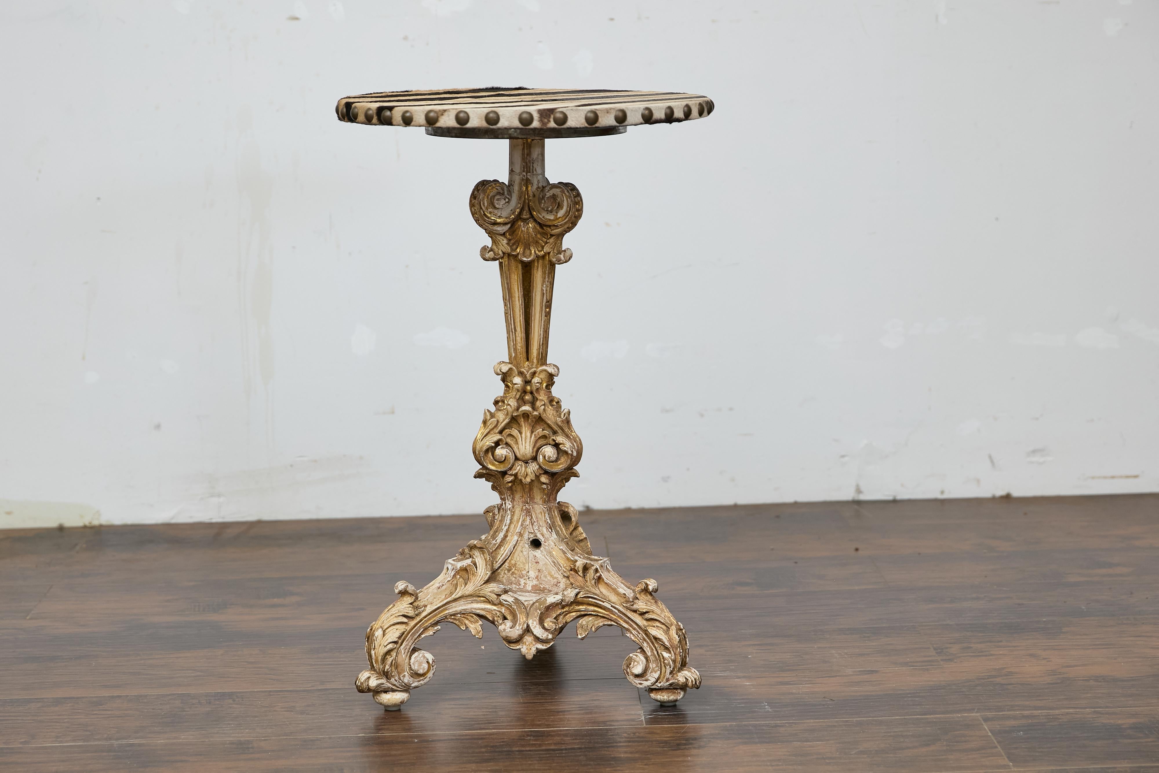 Italian Baroque Revival 19th-Century Carved Gilt Table with Zebra Hide Top For Sale 2