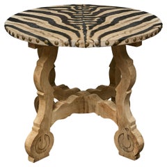 Table italienne en noyer blanchi de style Revive baroque avec plateau en peau de zèbre, 19e siècle