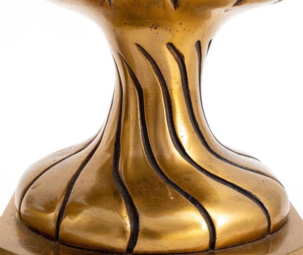 Bronzelampen im italienischen Barockstil, Paar im Angebot 6