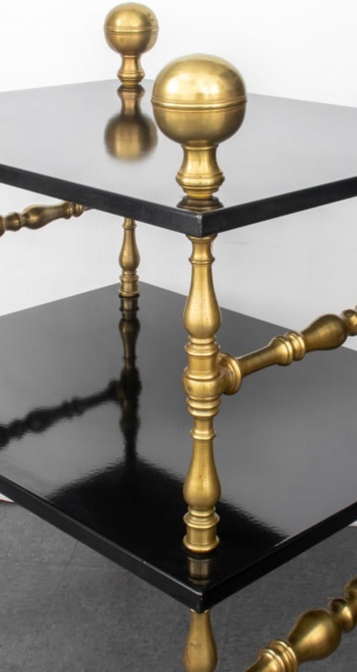 Italian Baroque Romanesque Brass & Black Lacquer 2 Tier Table In Good Condition In West Palm Beach, FL
