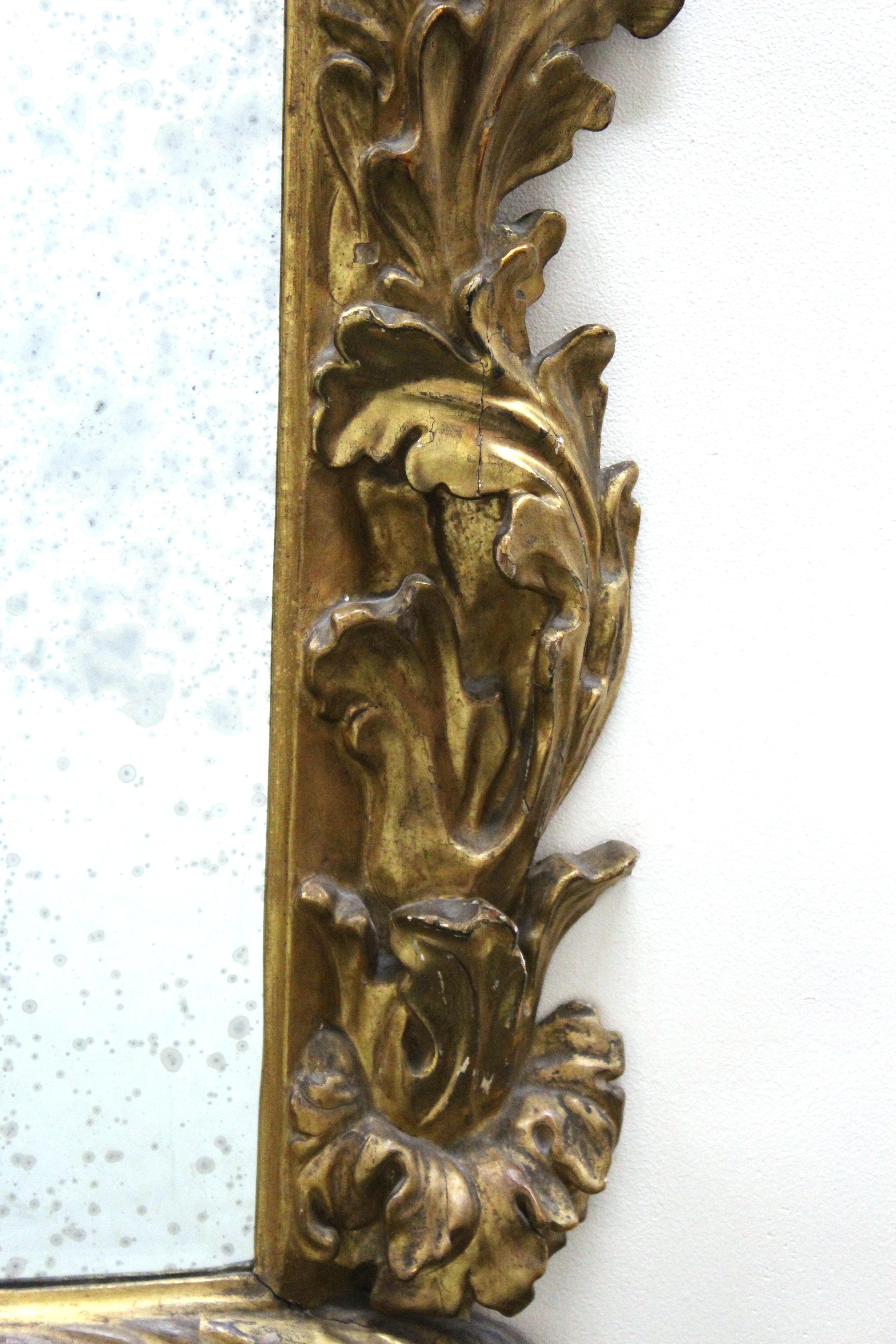 Gesso Italian Baroque Sculpted Giltwood Mirror with Acanthus Leaves Decor