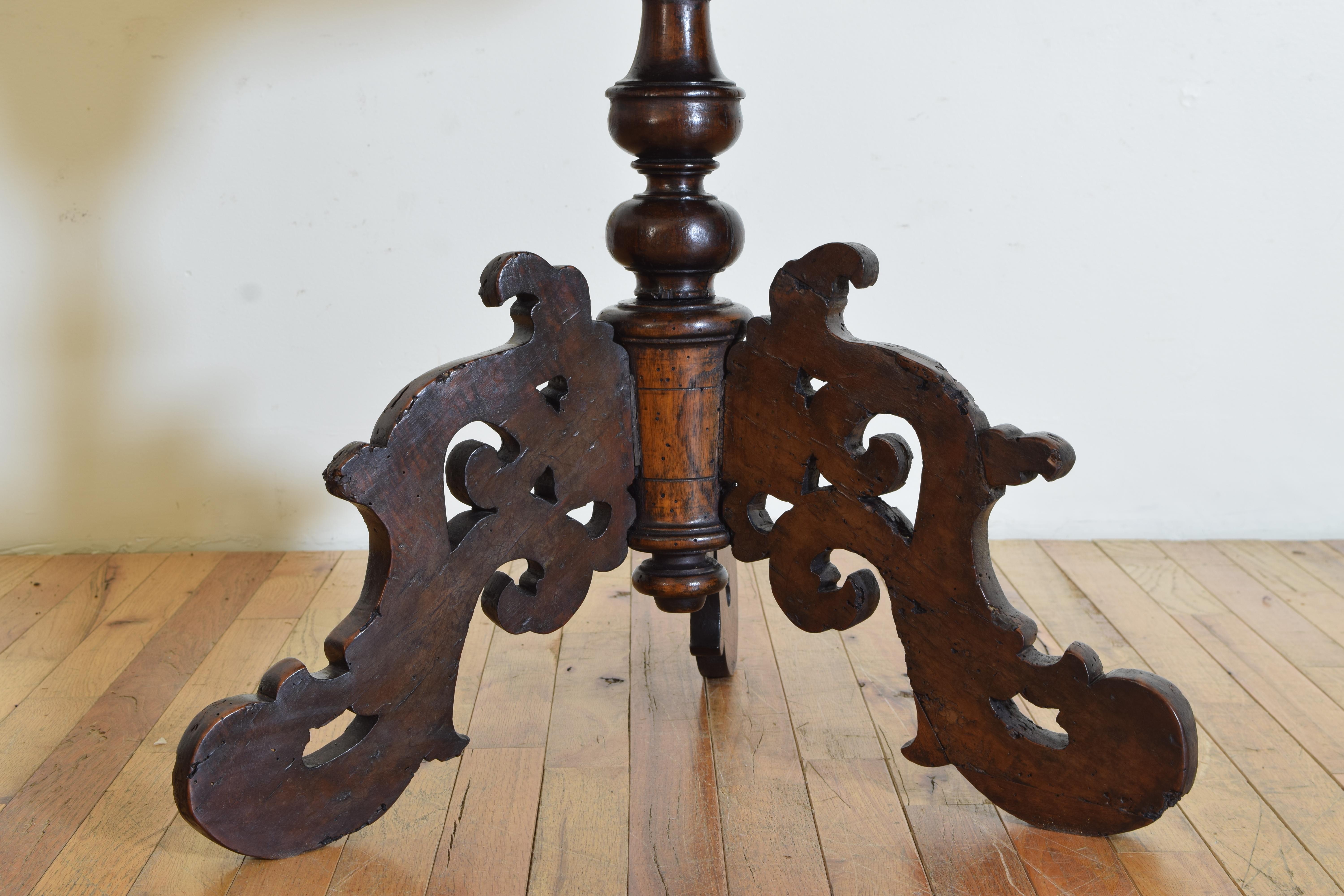 Italian Baroque Shaped & Carved Walnut Octagonal Center Table, Late 17th Century 4