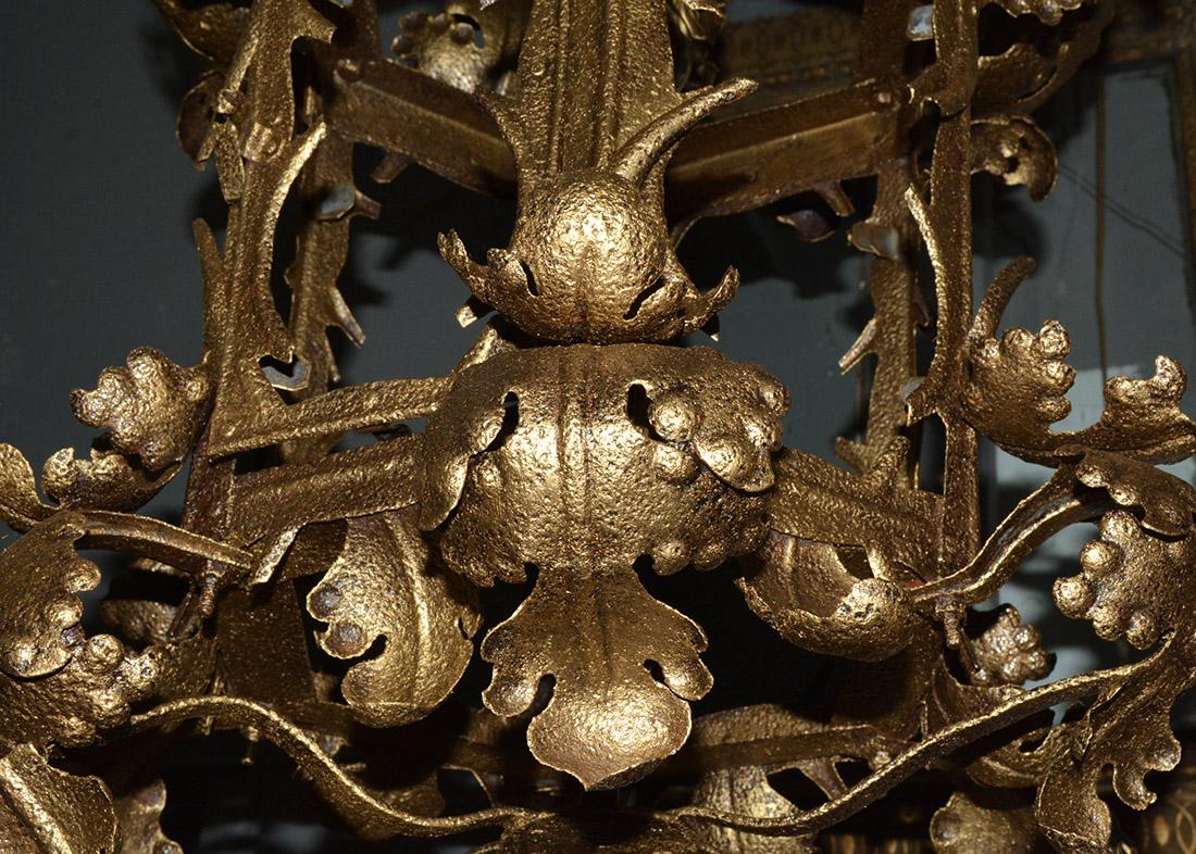 Lanterne suspendue italienne de style baroque du 19ème siècle en tôle en vente 2