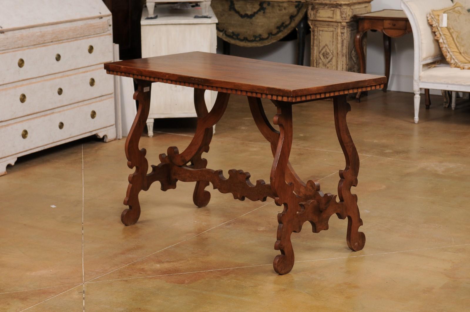 Italian Baroque Style 20th Century Walnut Fratino Table with Lyre Shaped Base For Sale 6