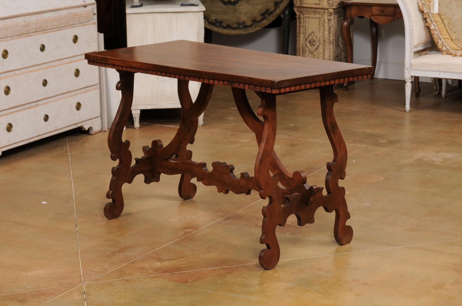 Italian Baroque Style 20th Century Walnut Fratino Table with Lyre Shaped Base For Sale 3