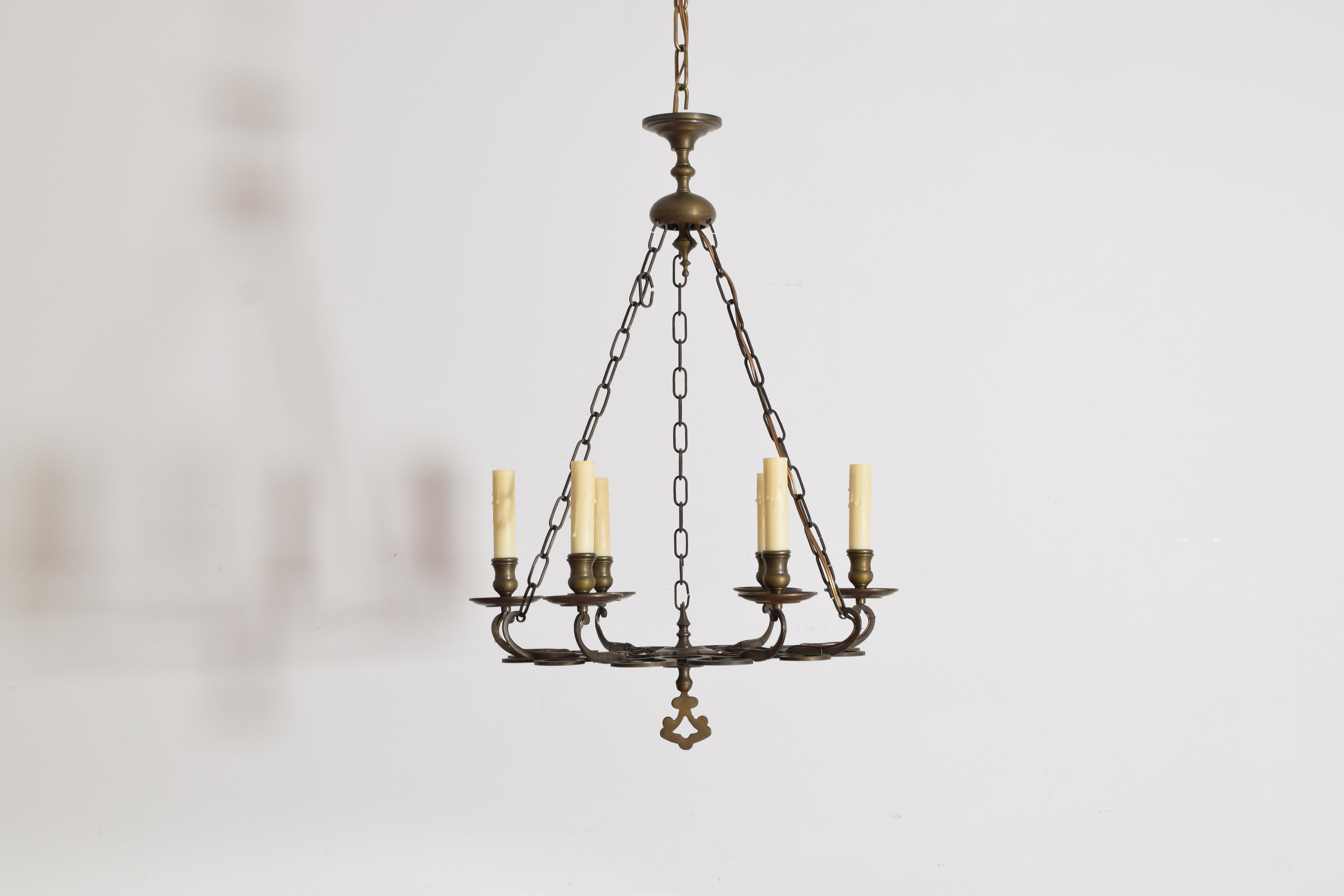 Italiano Lampadario a 6 luci in bronzo fuso e patinato in stile barocco italiano, 1850 ca. in vendita