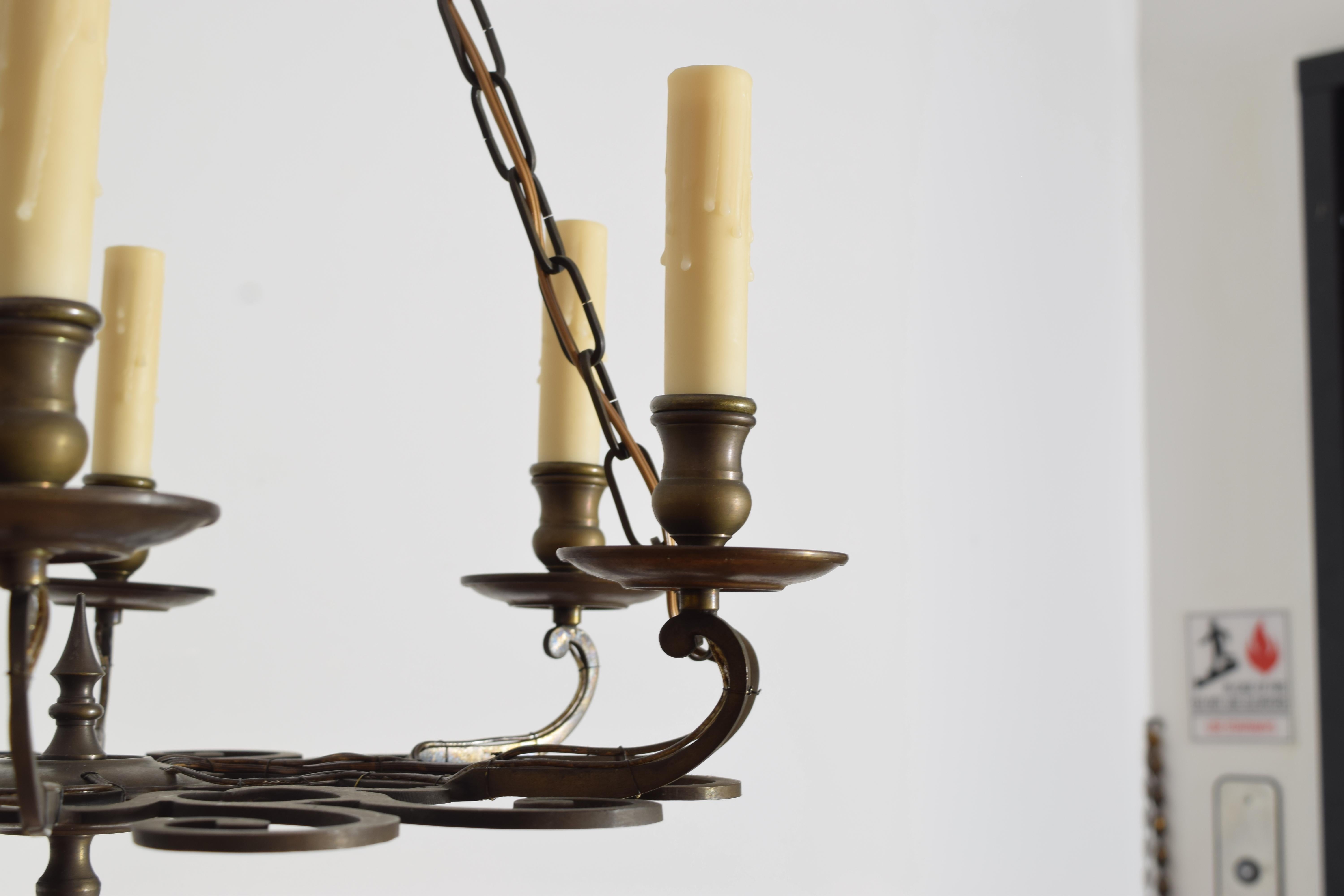 Bronzo Lampadario a 6 luci in bronzo fuso e patinato in stile barocco italiano, 1850 ca. in vendita