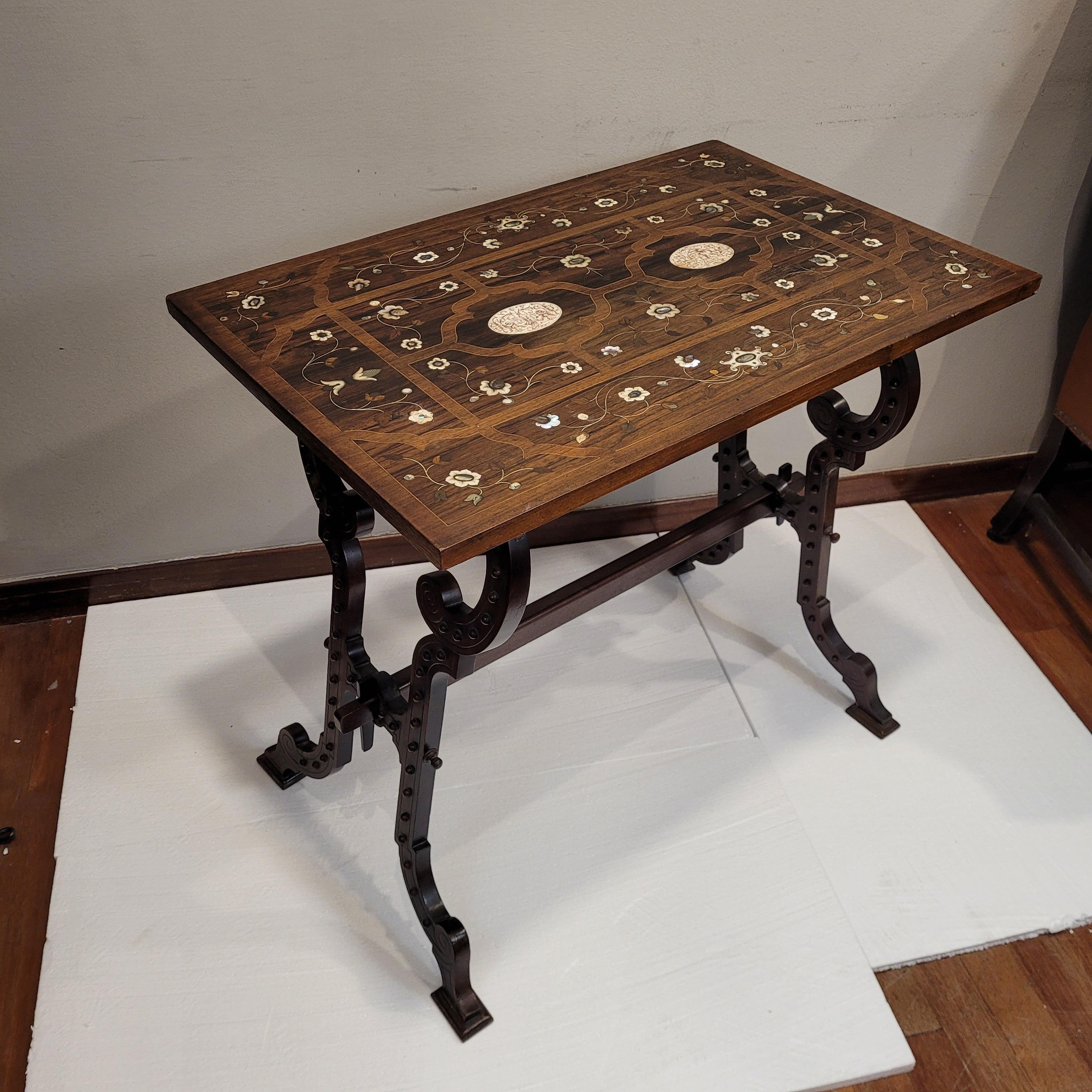 Table d'appoint ou buffet de style baroque italien nacre, os en vente 8