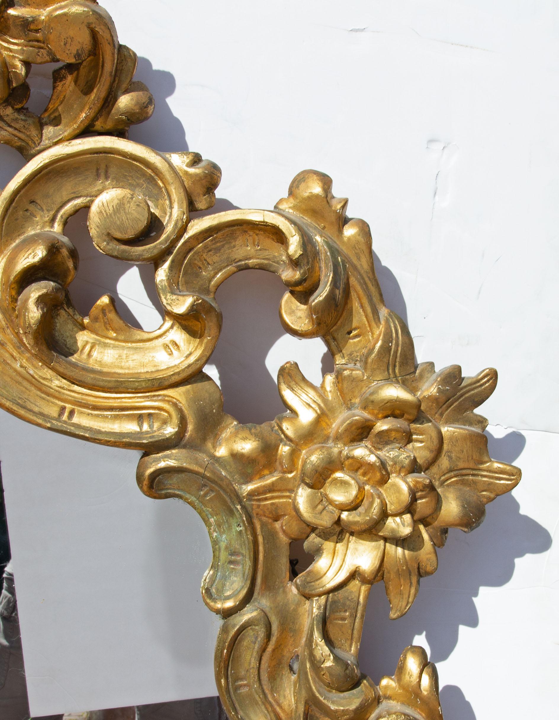 European Italian Baroque Style Carved Gilt Mirror, 19th Century For Sale