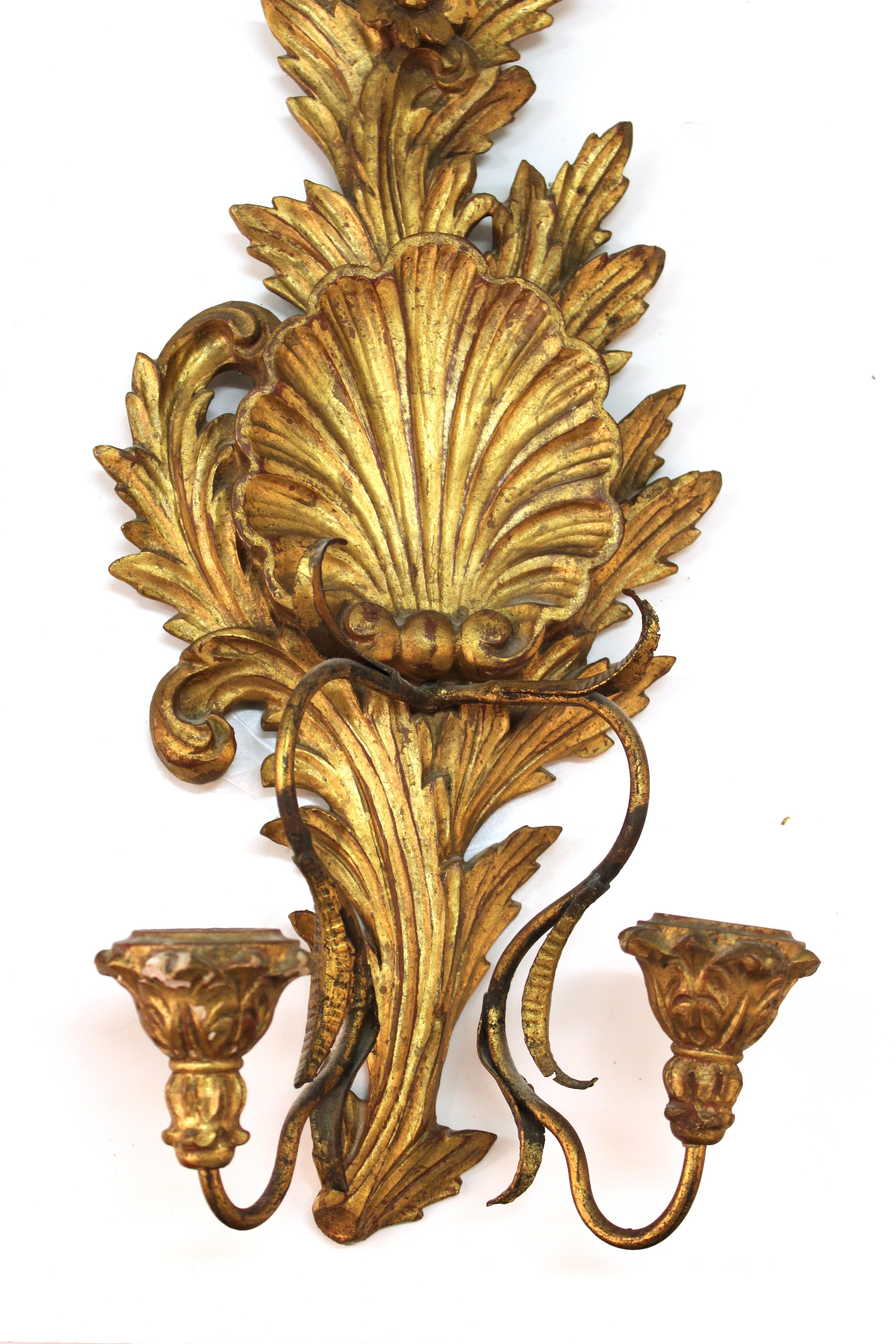 Italian Baroque Style Carved Giltwood Wall Candleholders In Good Condition In New York, NY