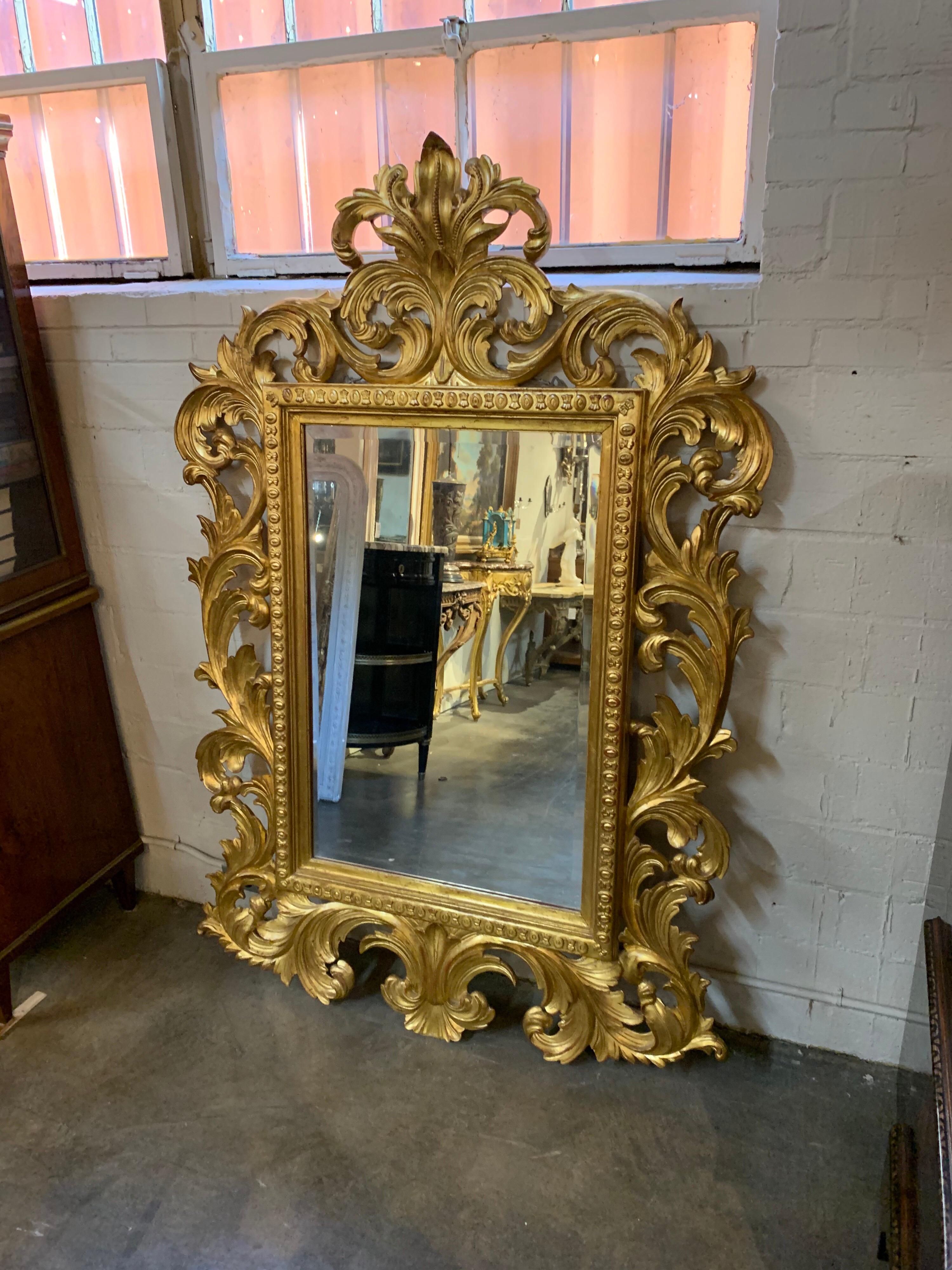 Italian Baroque Style Carved Gold Gilt Mirror In Good Condition In Dallas, TX