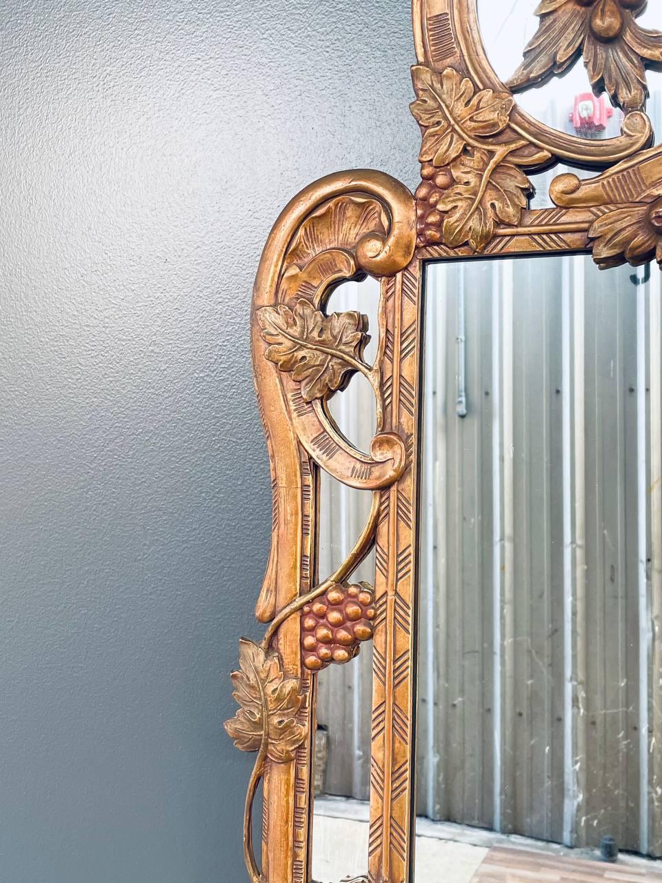Italian Baroque Style Giltwood Mirror with a Carved Grape & Vine Motif For Sale 2