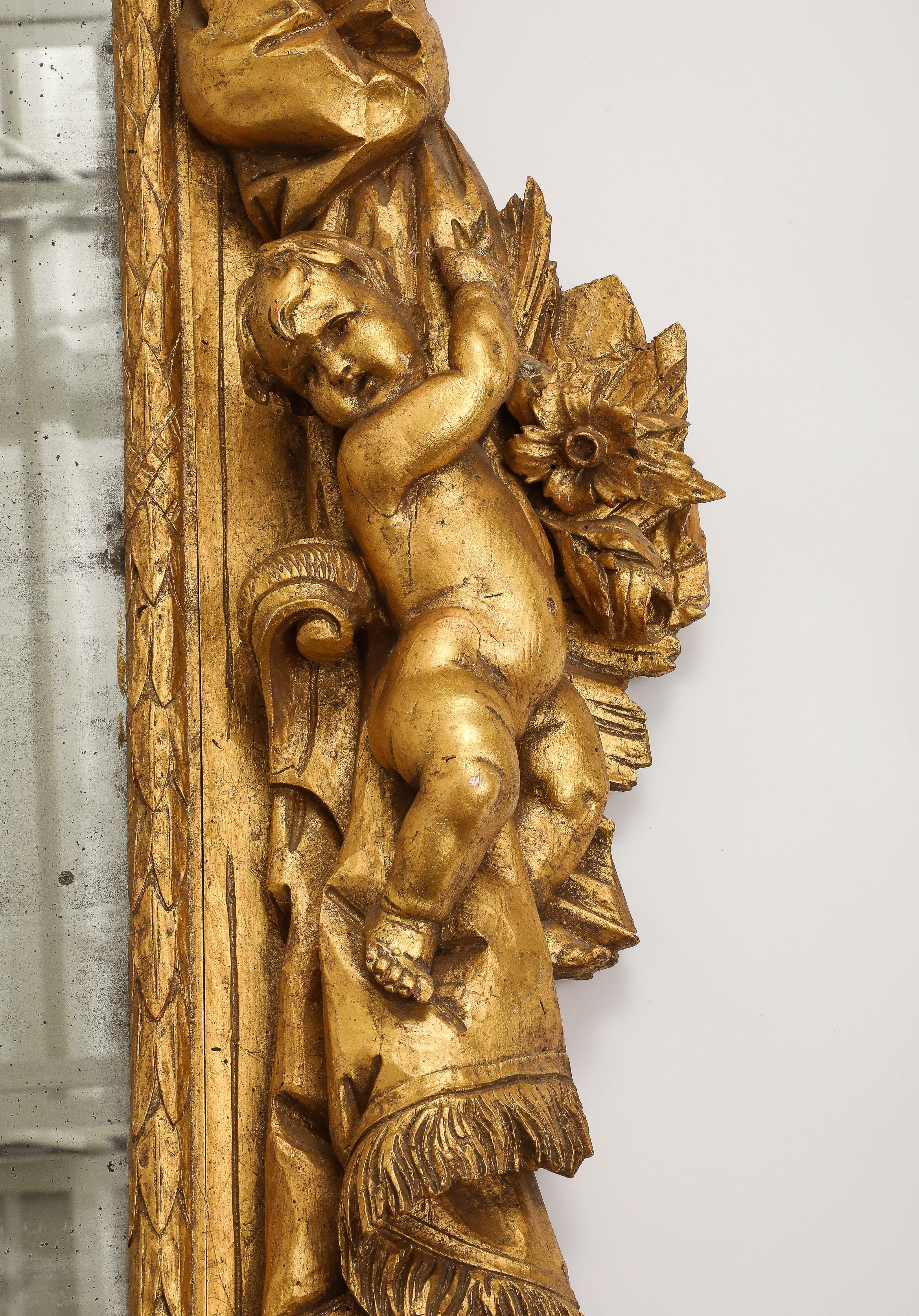 Miroir mural en bois doré de style baroque italien en vente 4