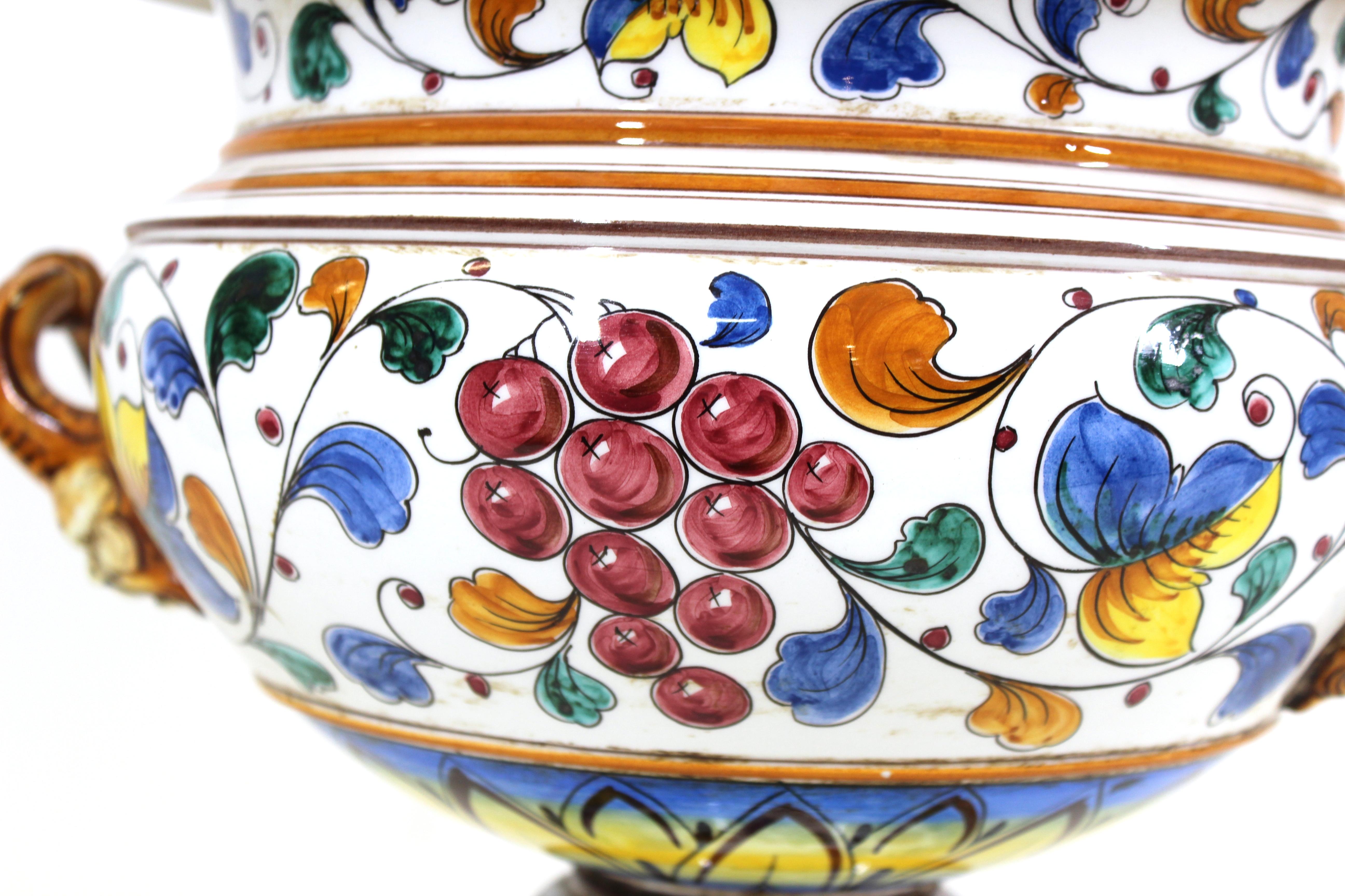 Italian Baroque Style Ginori Painted Ceramic Medici Vase 3