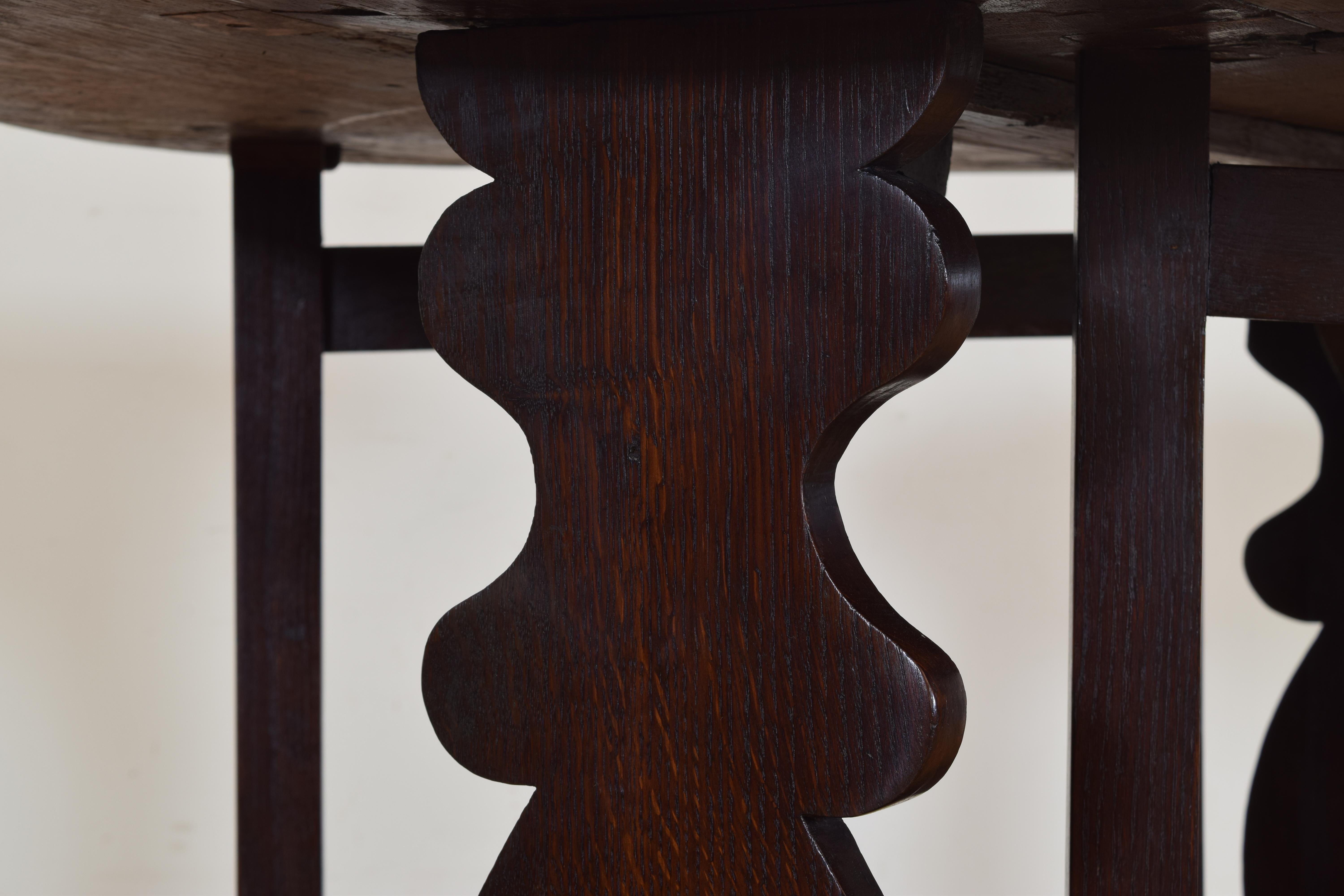 Italian Baroque Style Shaped Oak Drop-Leaf Trestle-Form Table 2