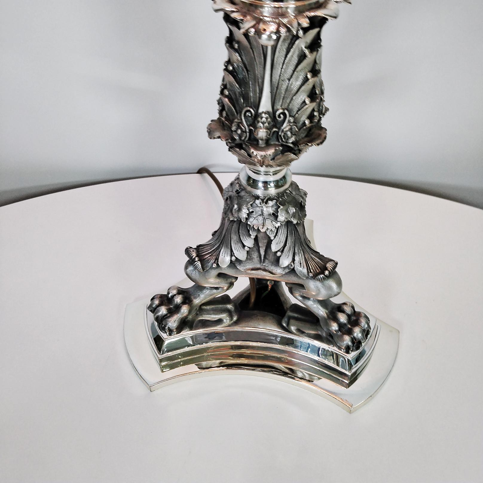 Altro Italian Baroque-style solid 800 silver lamp featuring a mythological figure in vendita