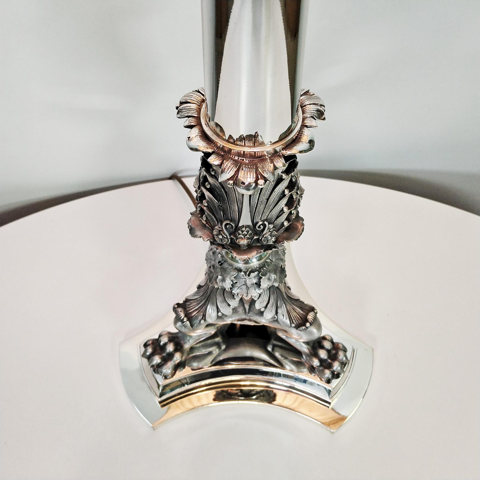 Italian Baroque-style solid 800 silver lamp featuring a mythological figure In condizioni ottime in vendita a VALENZA, IT