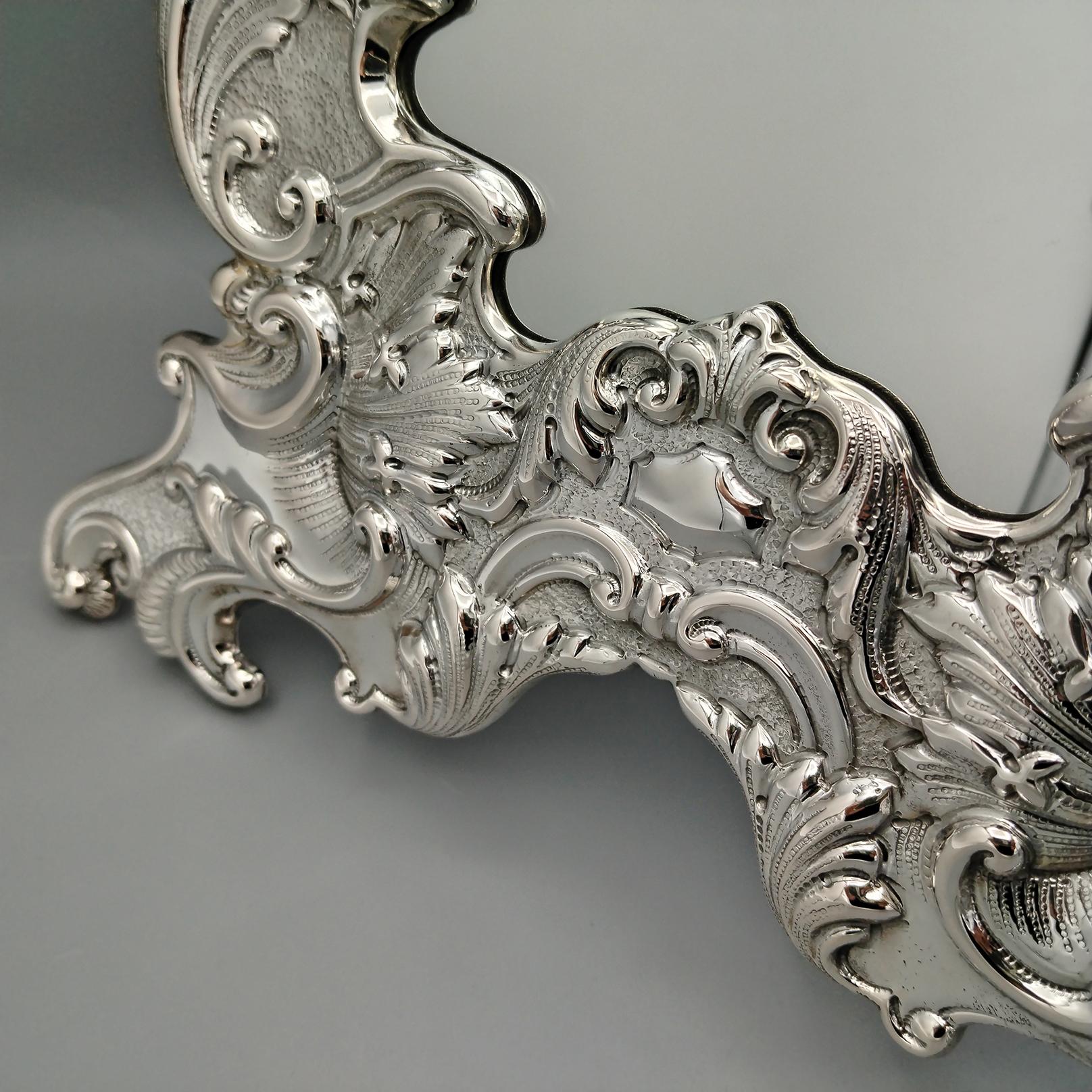 Italian Baroque style table mirror in 800 solid silver with velvet back. In Excellent Condition For Sale In VALENZA, IT