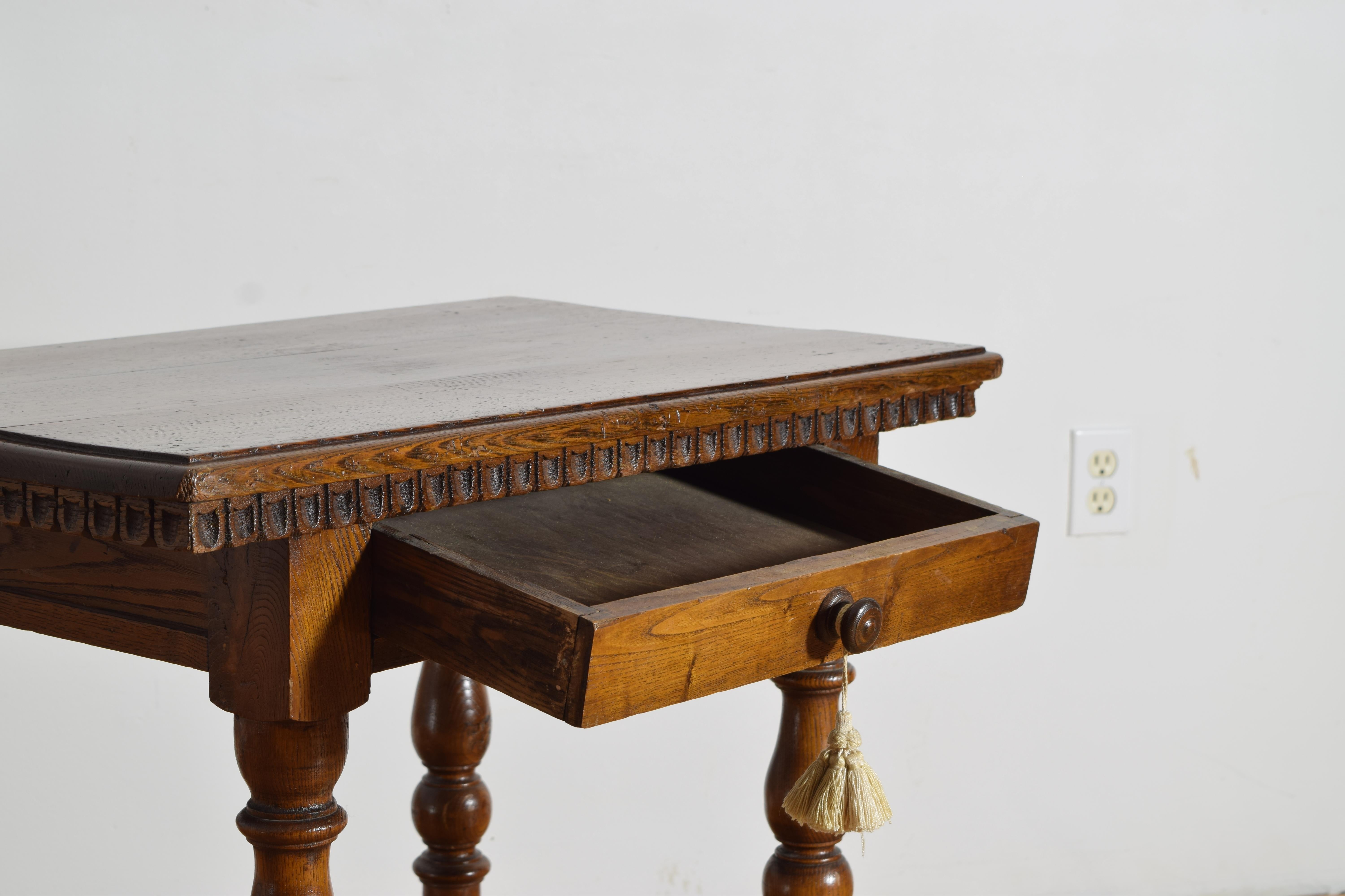 Quercia Cassetto a 1 cassetto in rovere tornito in stile barocco italiano, metà del XIX secolo in vendita