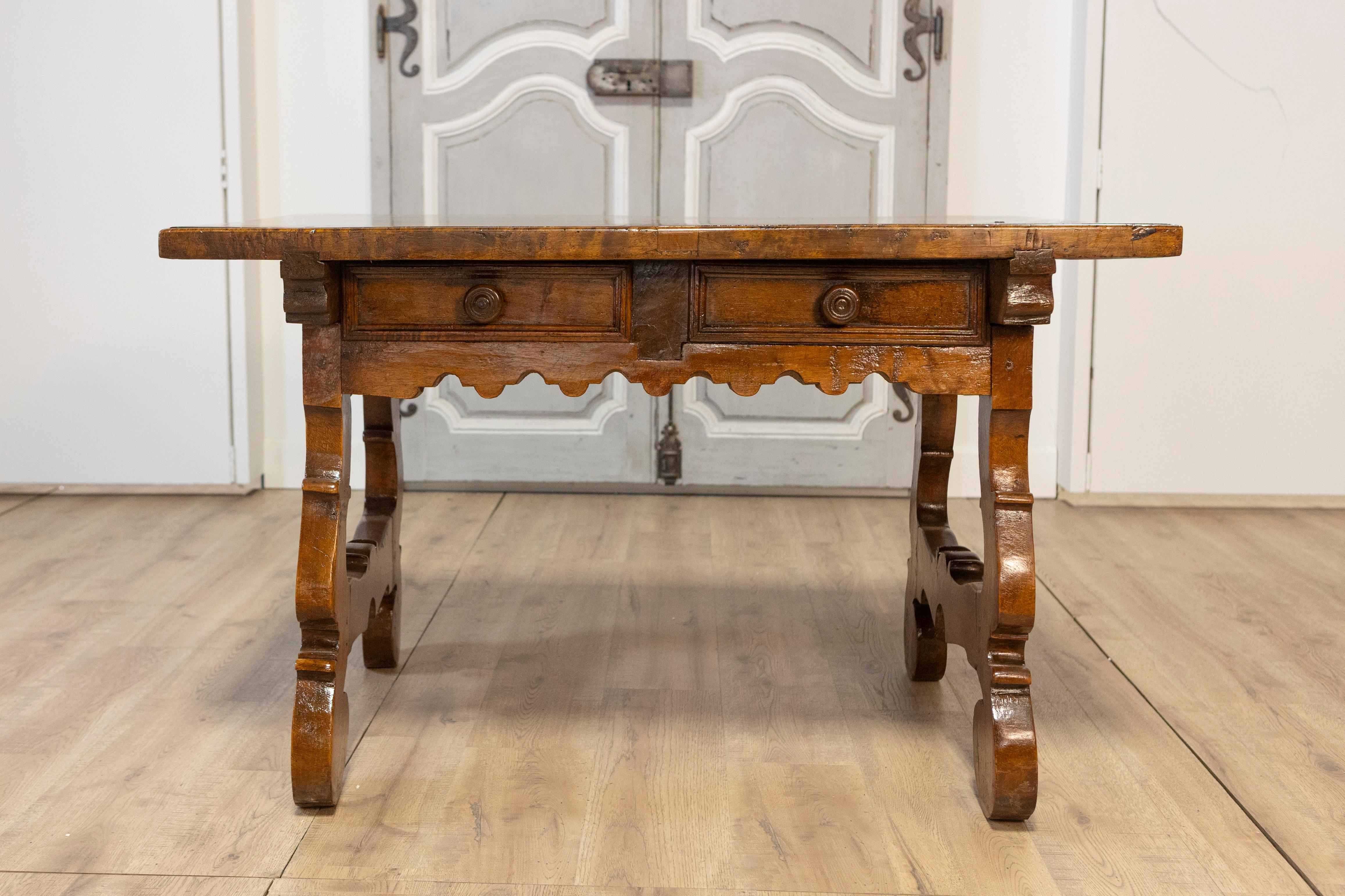 Italian Baroque Style Walnut 19th Century Fratino Table with Carved Lyre Base For Sale 4