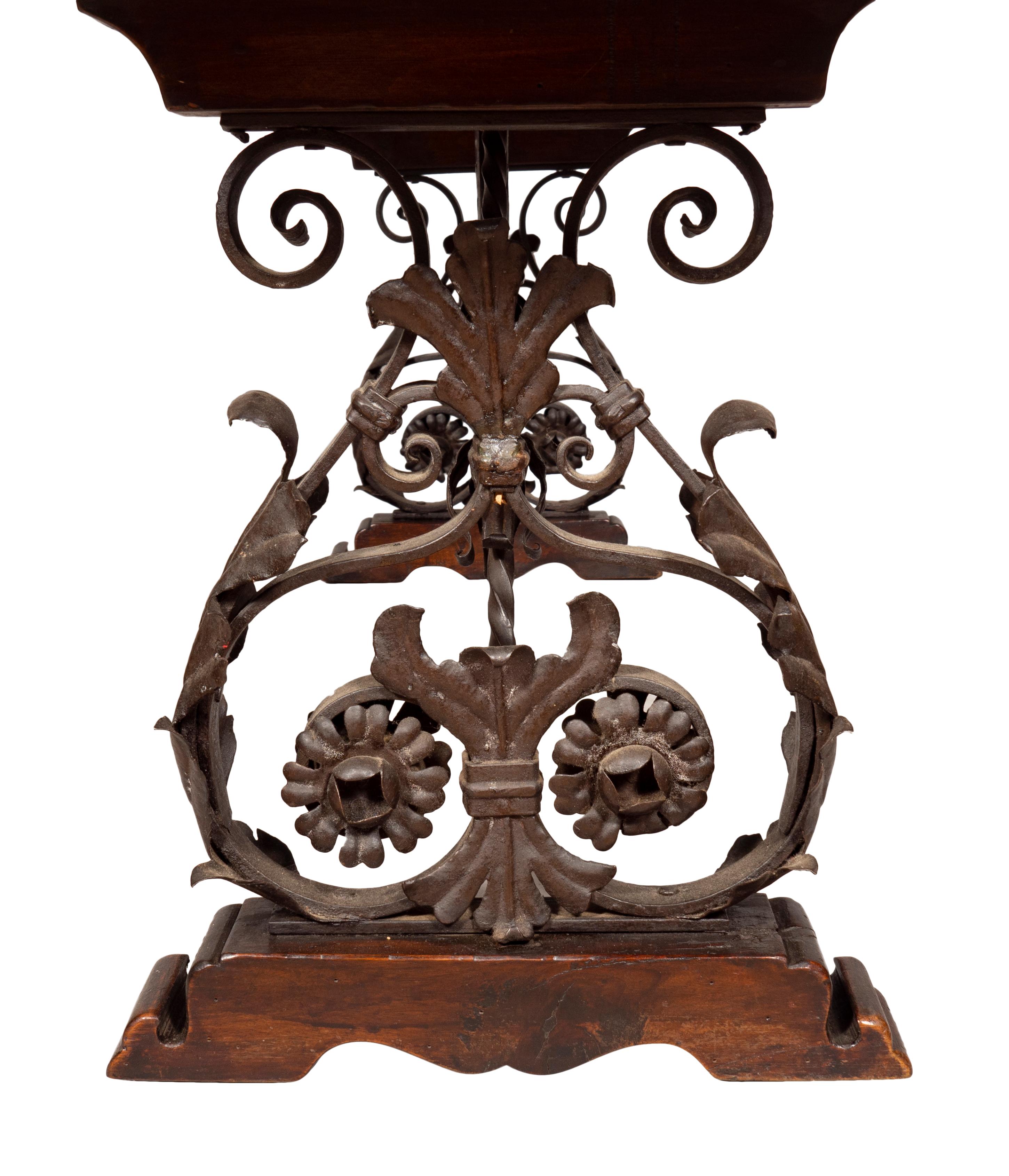 Italian Baroque Style Walnut and Wrought Iron Bench 8