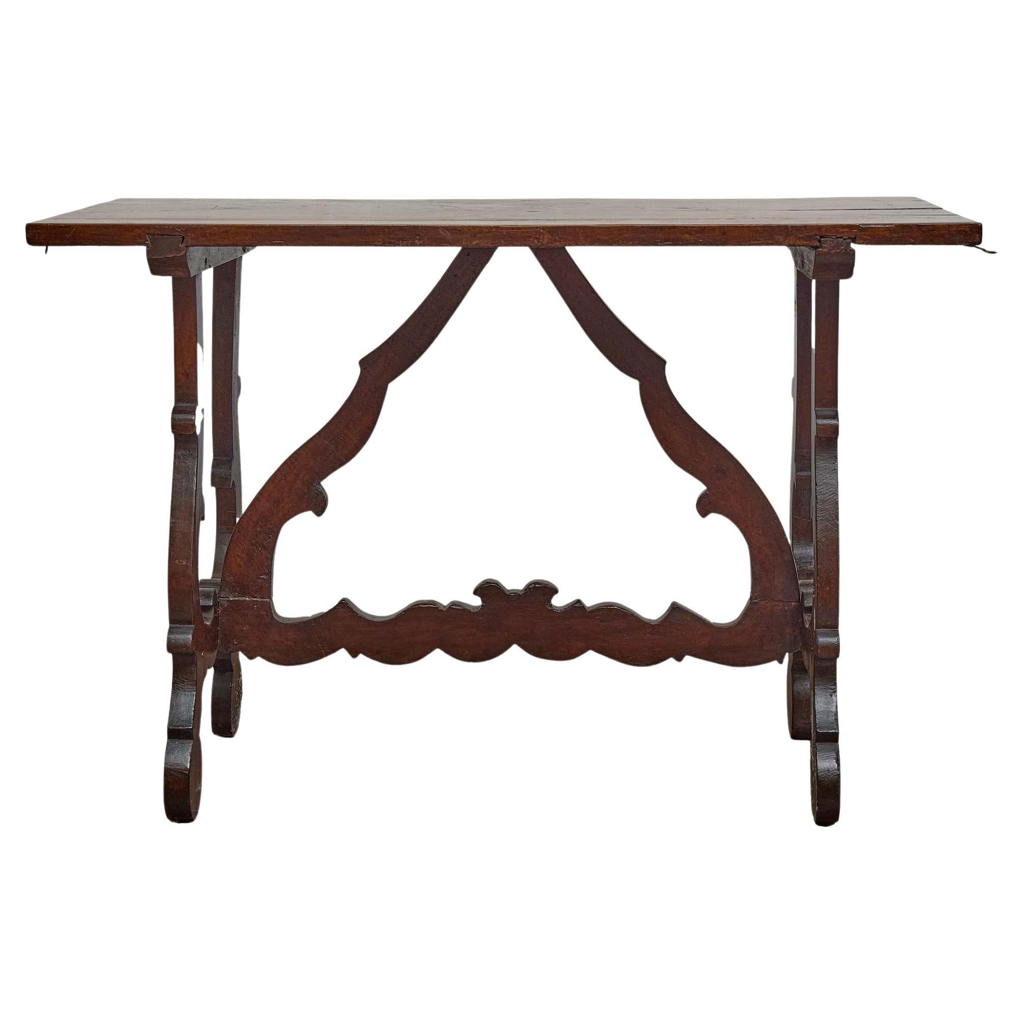 Italian Baroque Style Walnut Console Table with Shaped Stretcher, circa 1800 For Sale