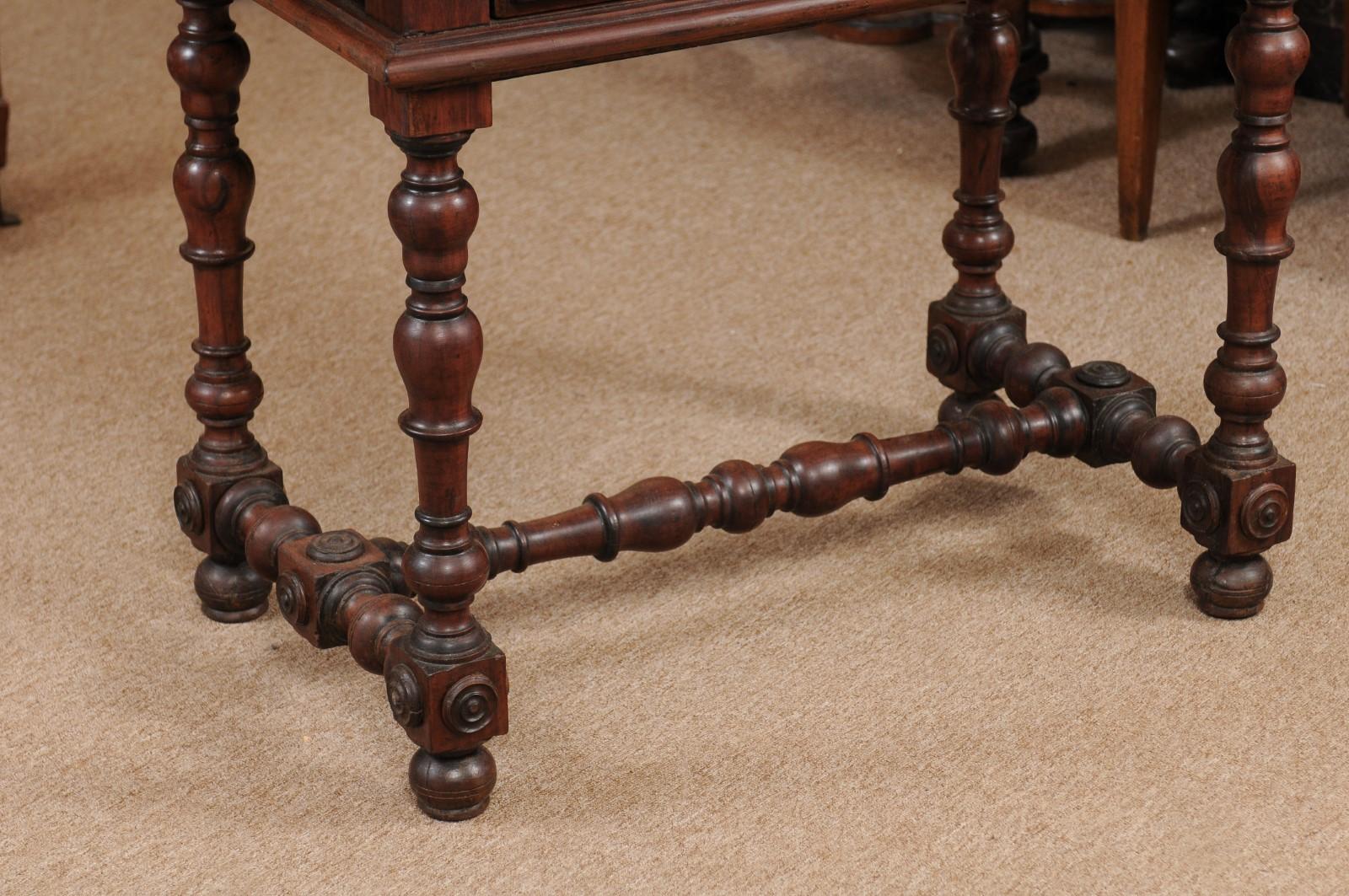 18th Century and Earlier Italian Baroque Style Walnut Turned Leg Console Table, 18th Century For Sale